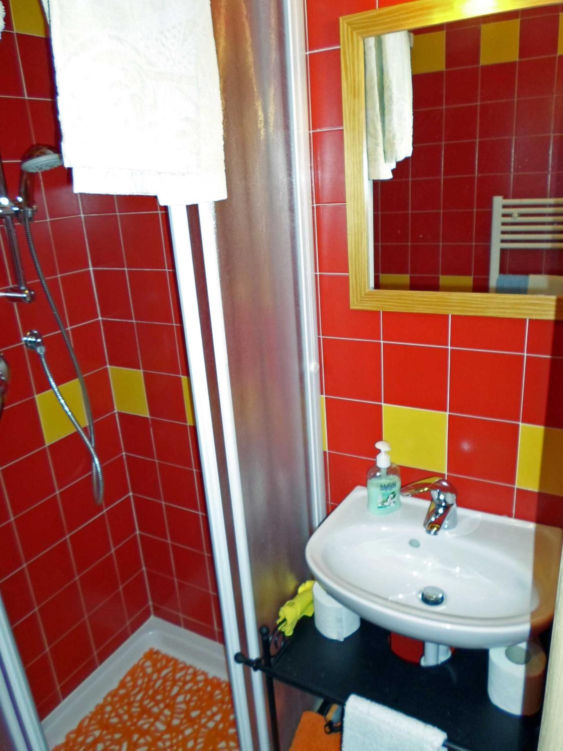 Double Room - Photo 2