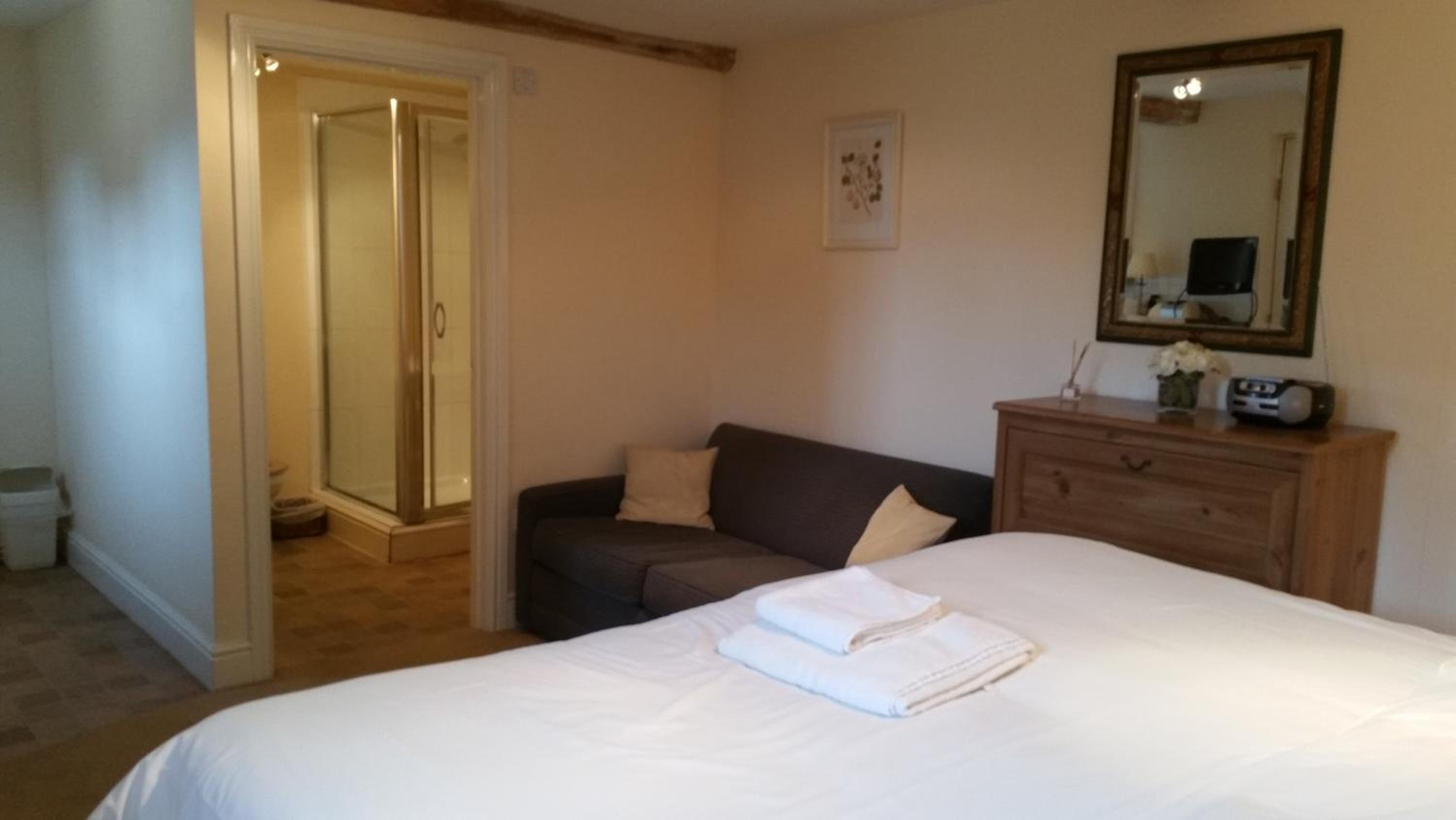 Deluxe Double Or Twin Room photo 2