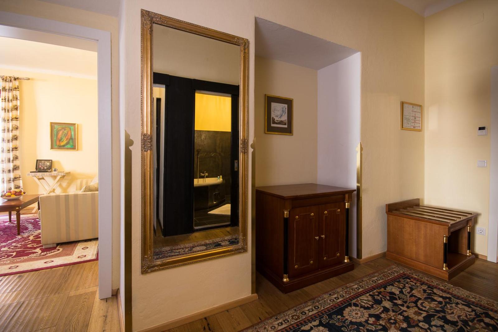 Superior Suite - Photo 1