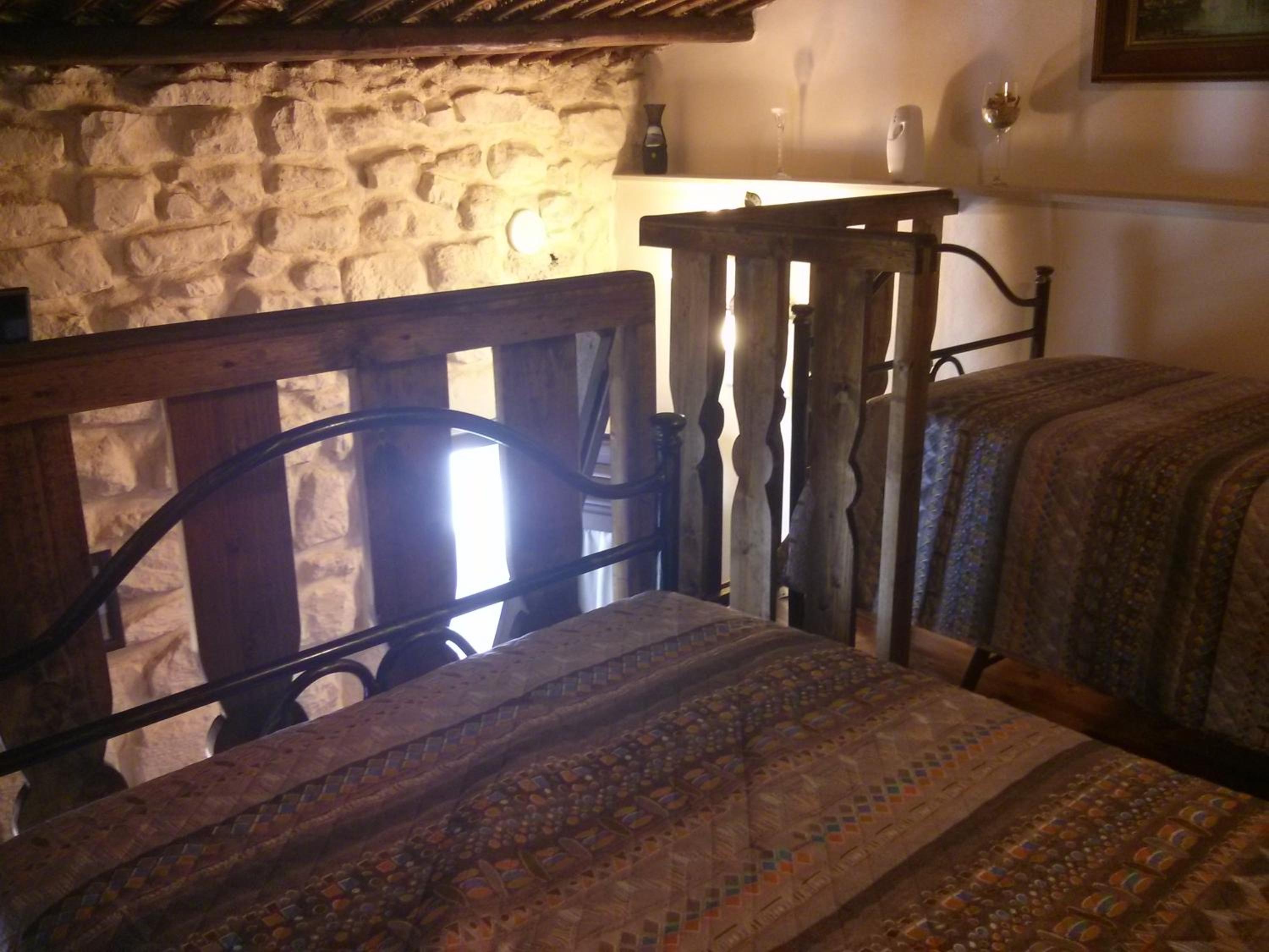 One-Bedroom House - Photo 15