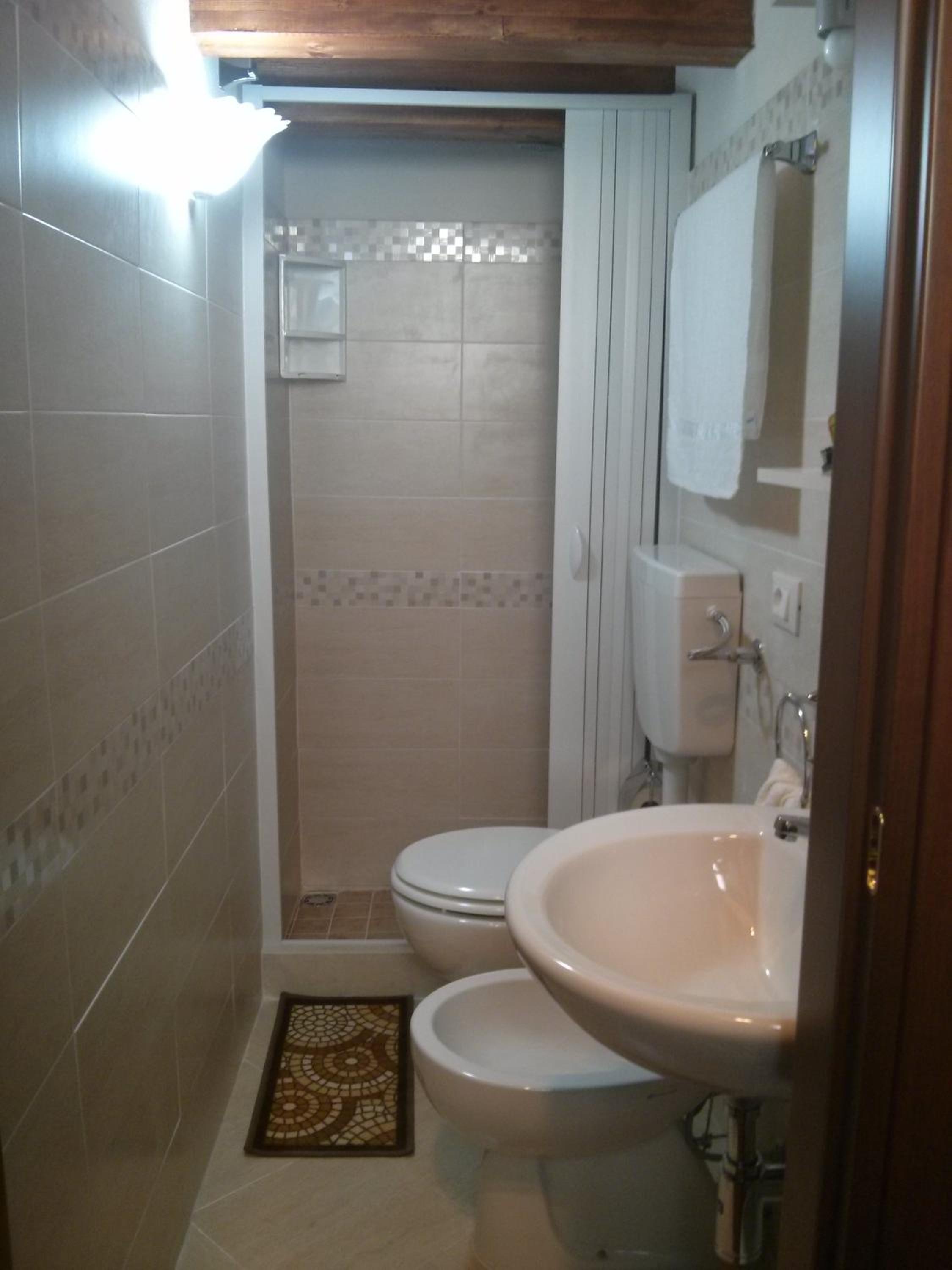 One-Bedroom House - Photo 39