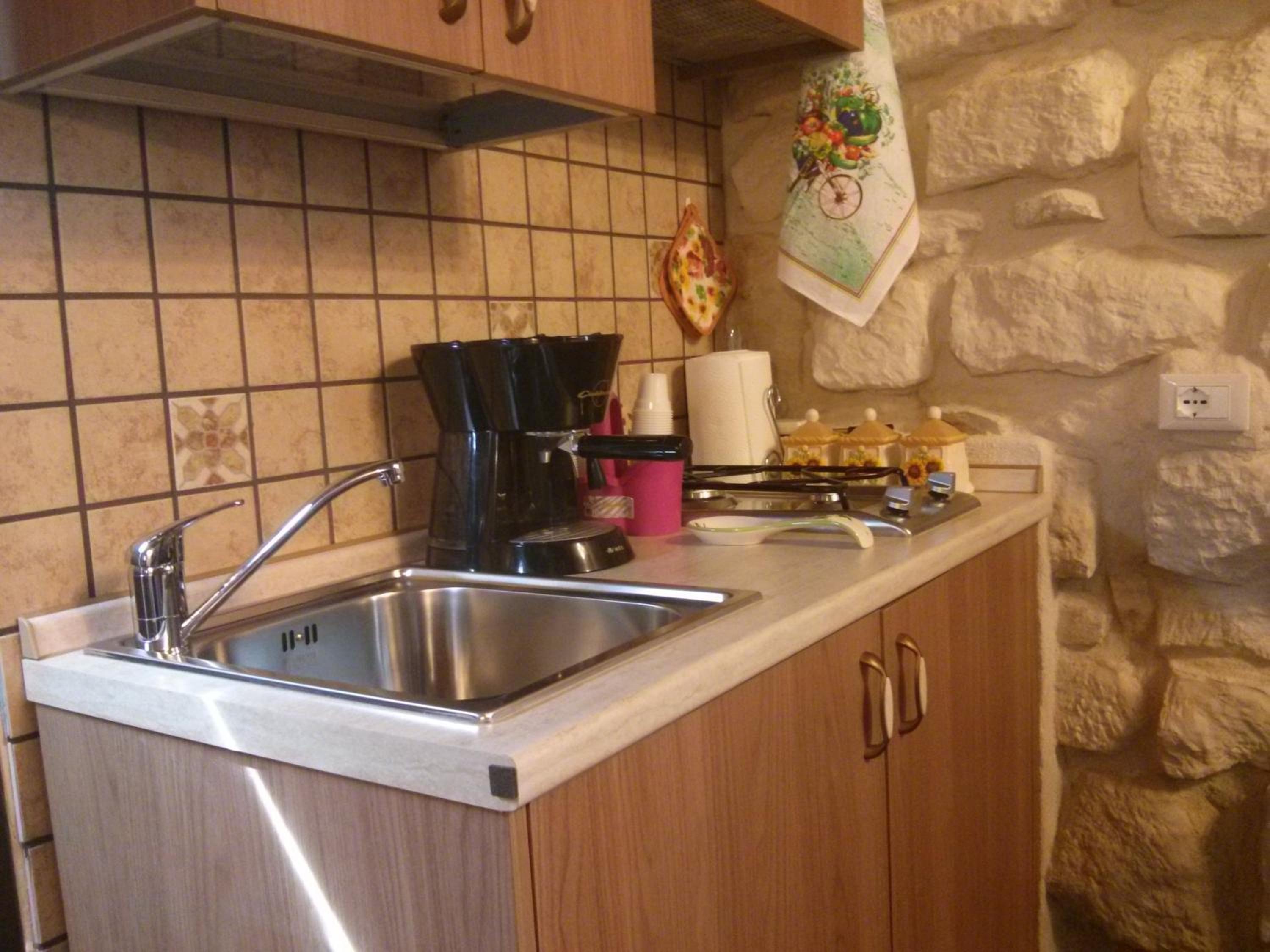 One-Bedroom House - Photo 43