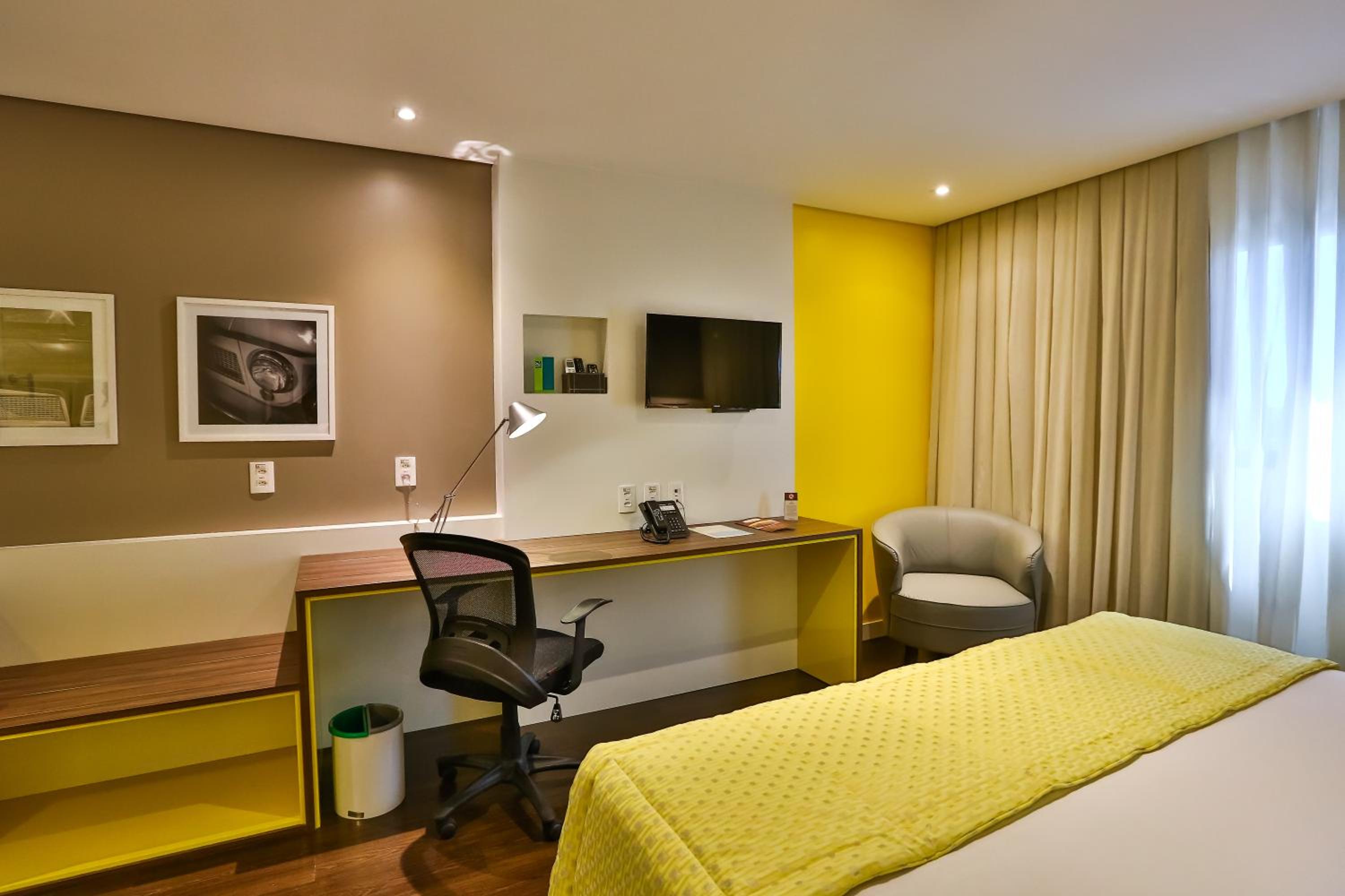 Superior King Room
