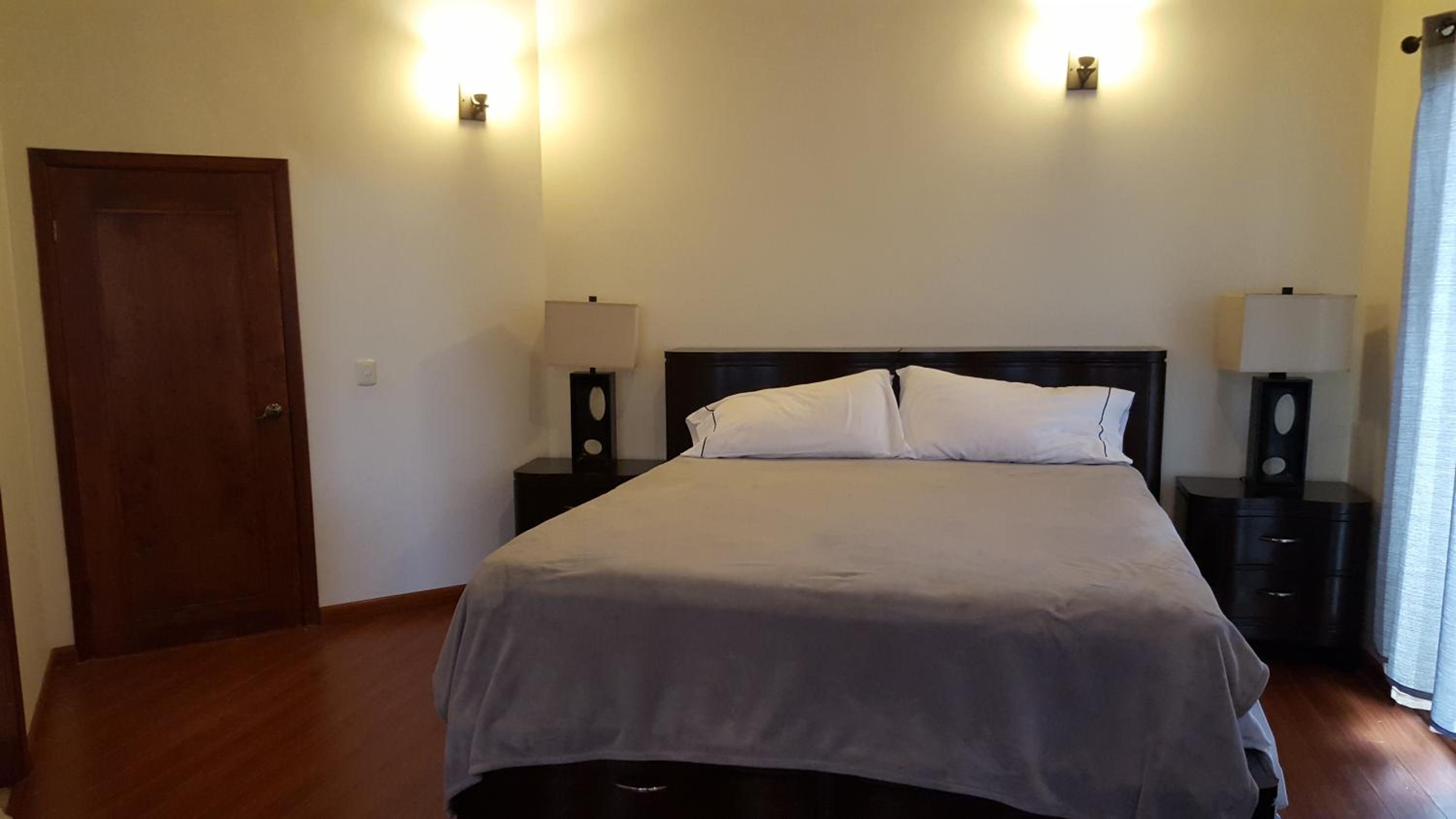 Villa with Private Pool - Photo 3