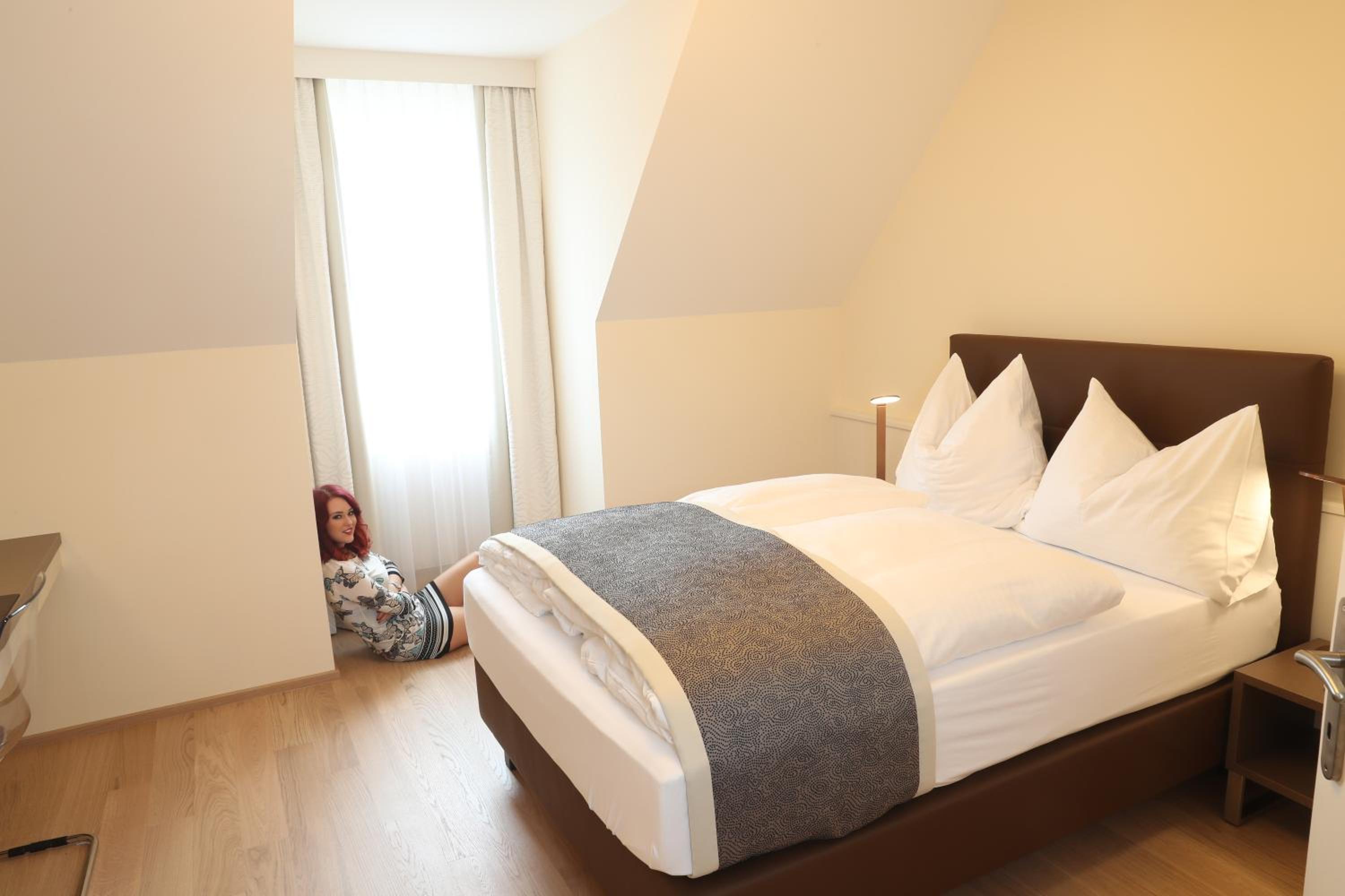 Two-Bedroom Apartment - Photo 3