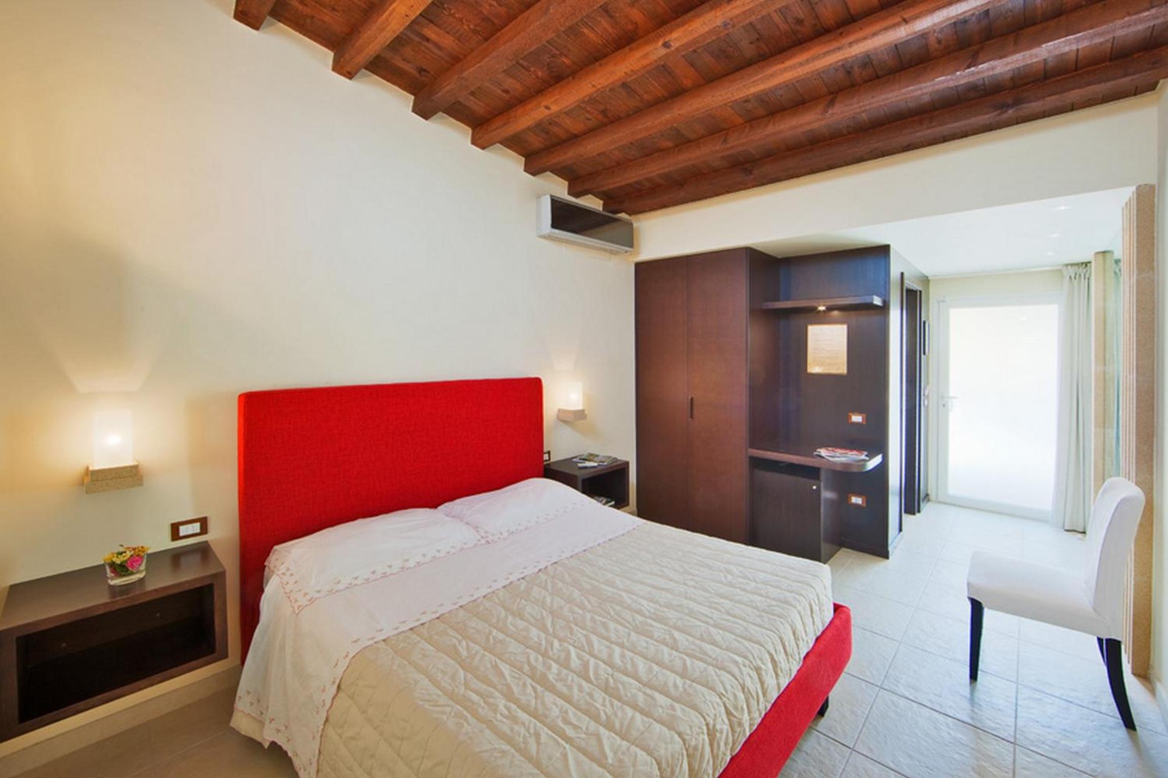 Deluxe Double Room photo 1