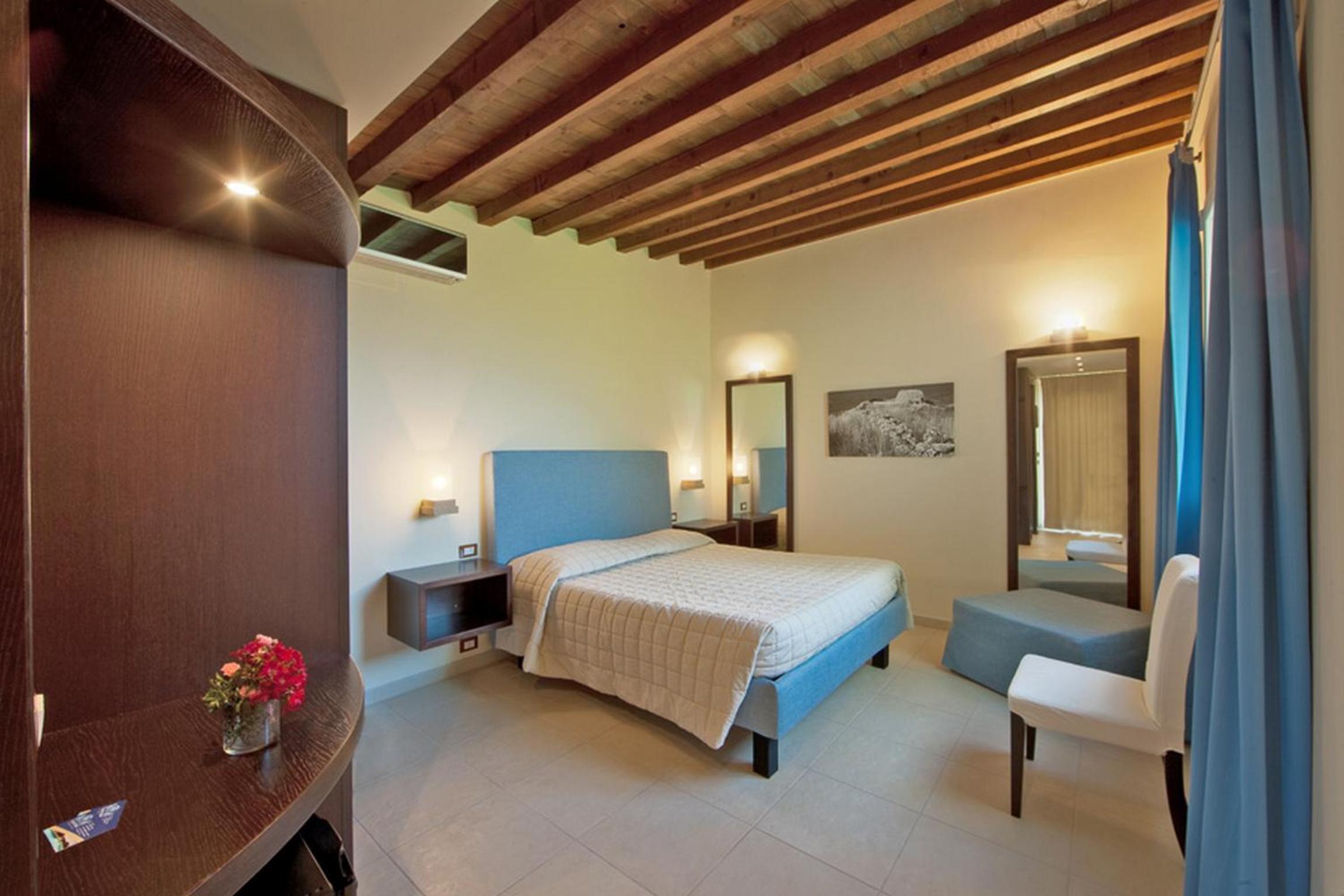 Deluxe Triple Room photo 1