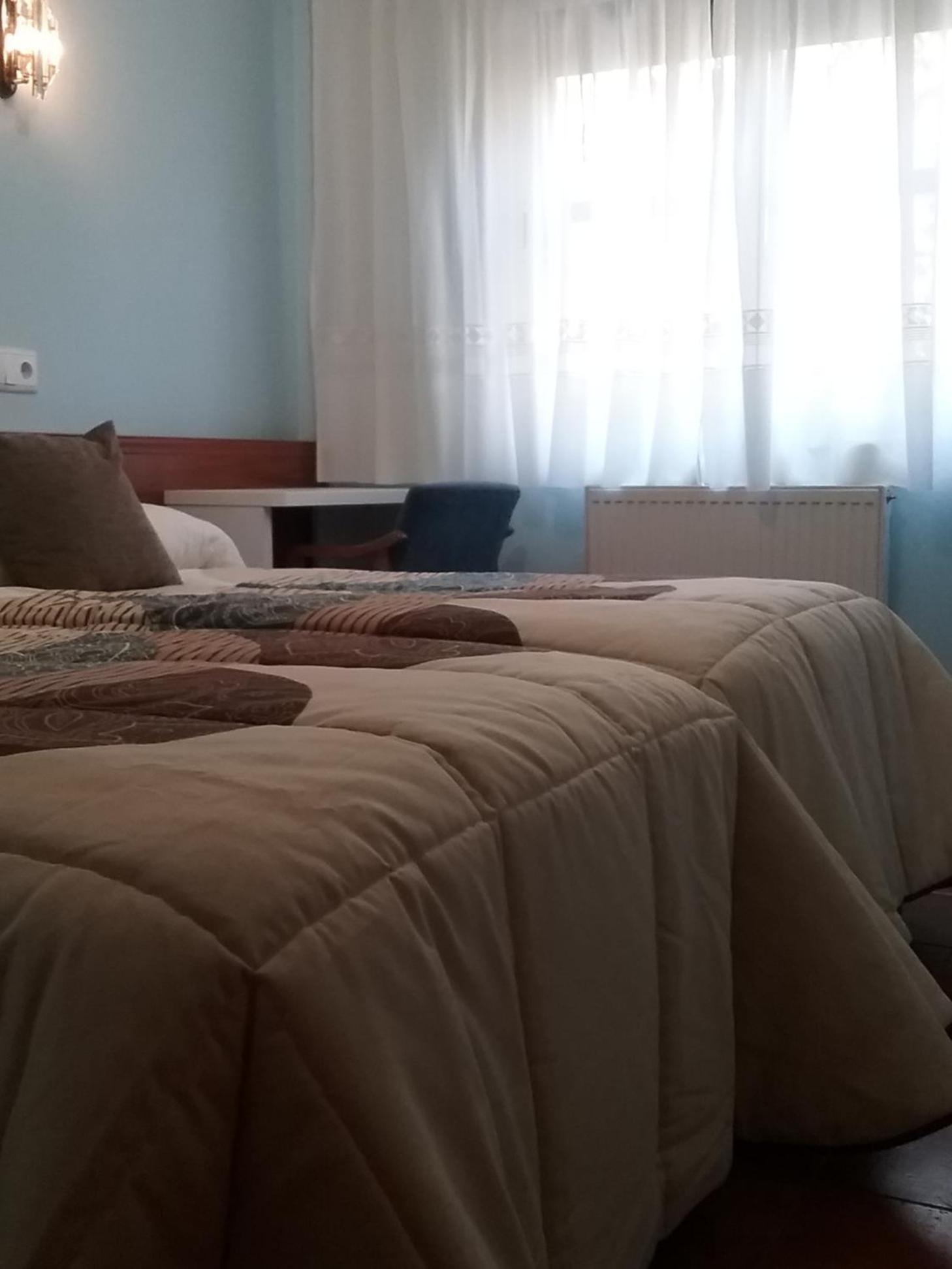 Double Room - Photo 5