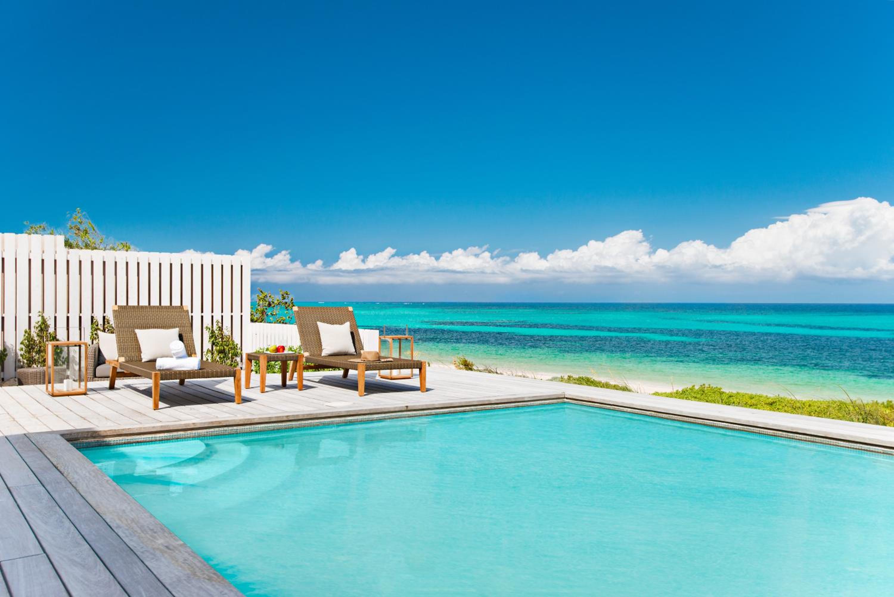 Three Bedroom Beachfront Villa photo 3