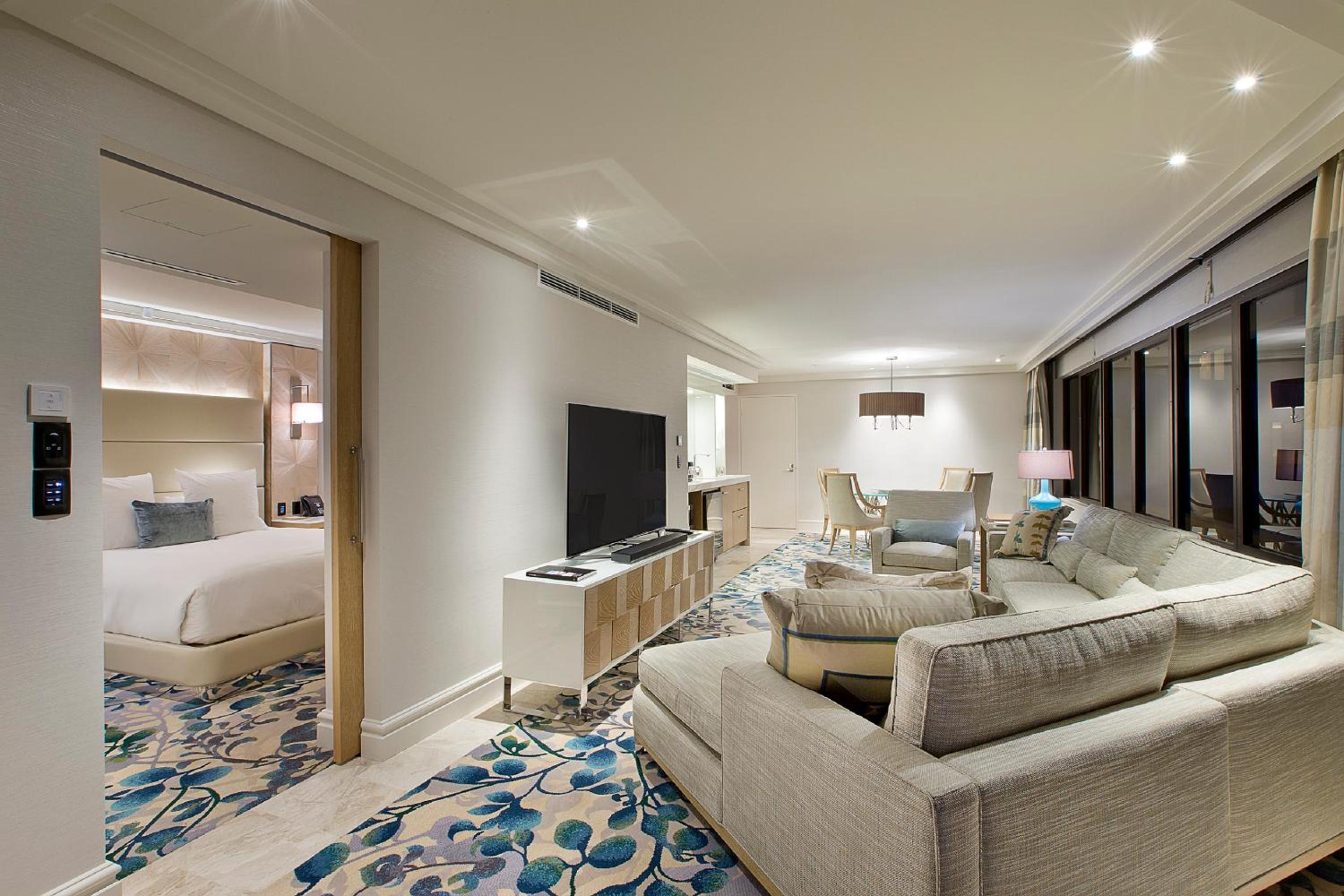 King Terrace Suite - Photo 6
