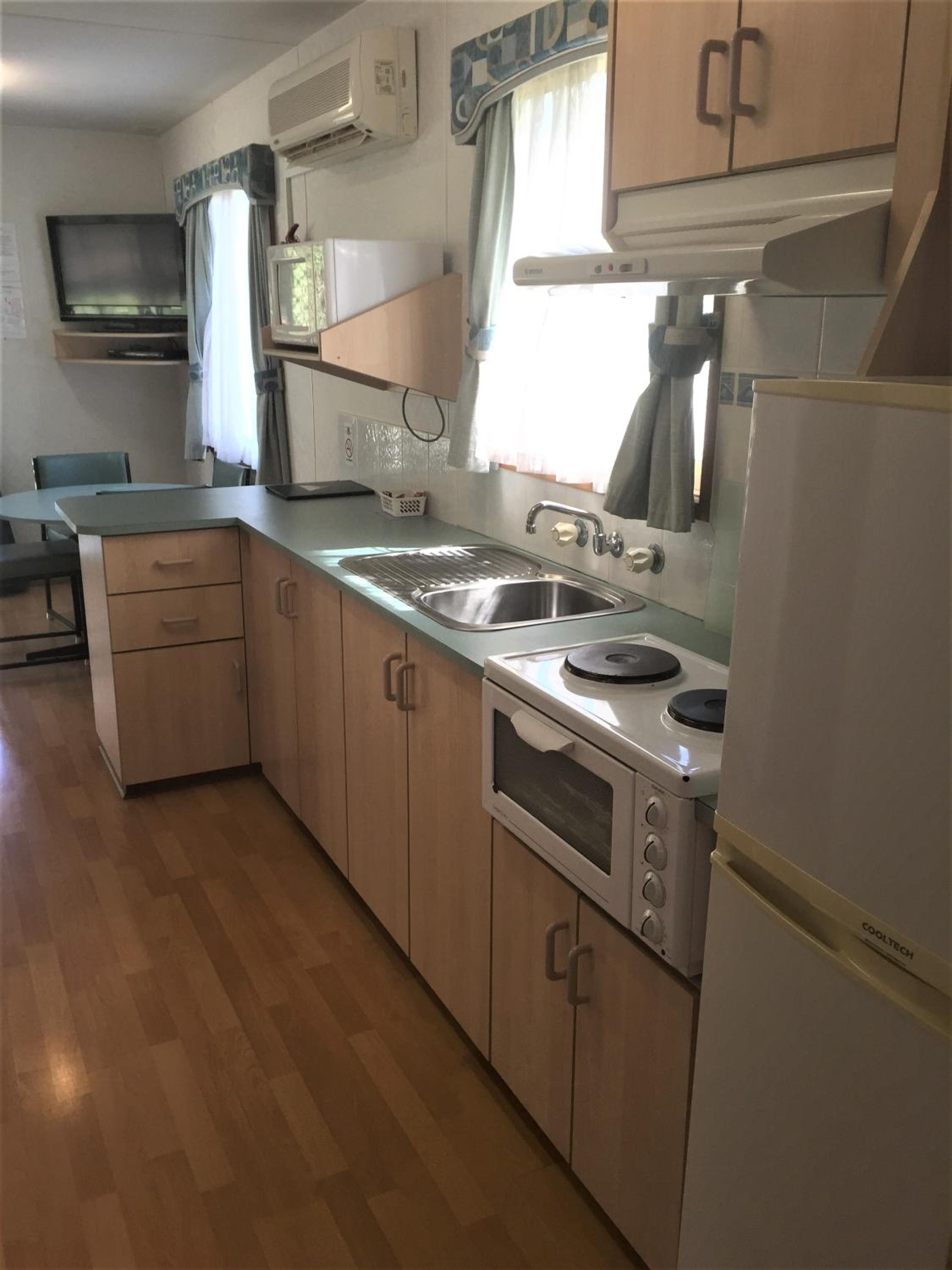 Superior Two-Bedroom Cabin (with Bunk Beds) photo 2