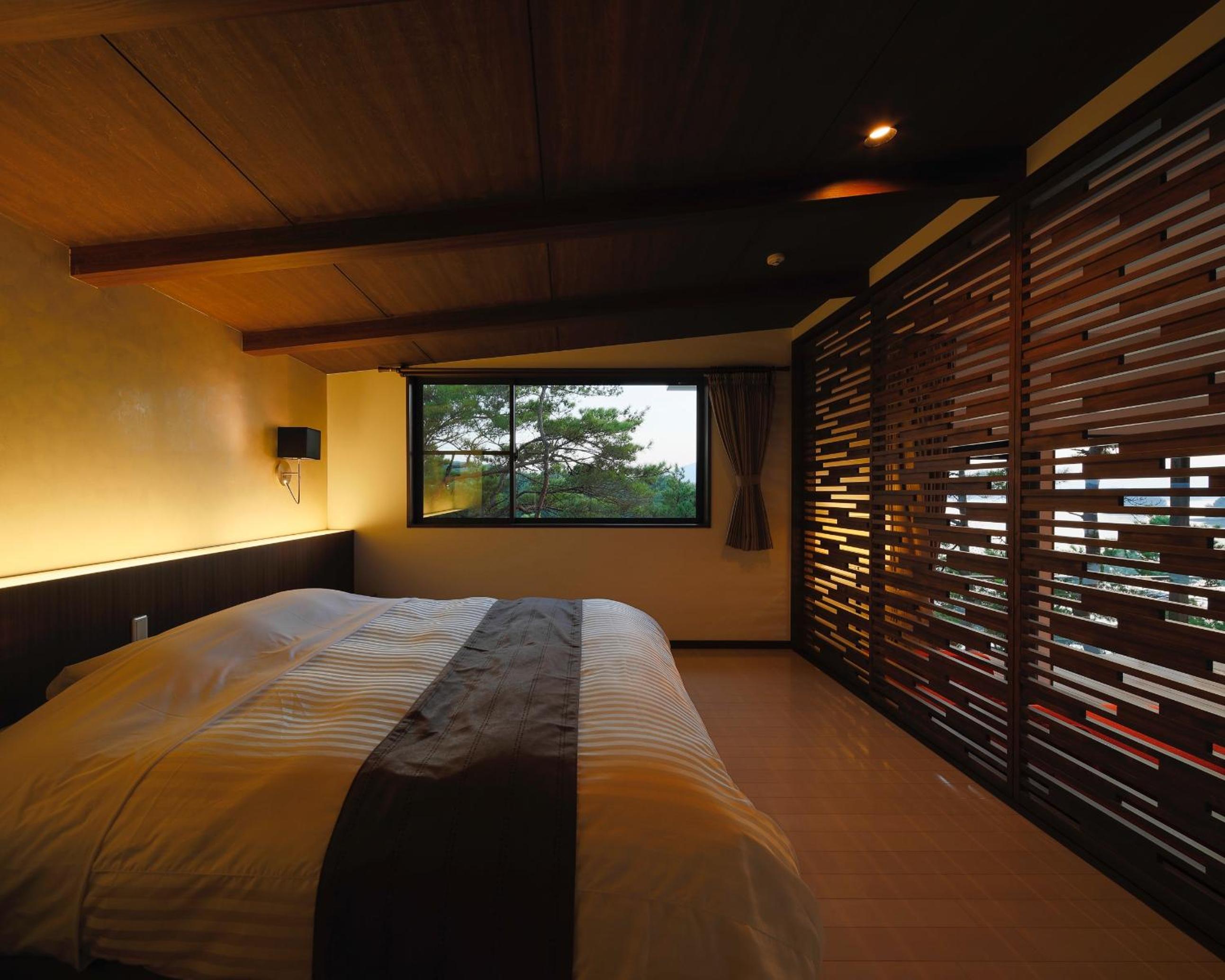 Deluxe Bungalow with Sea View