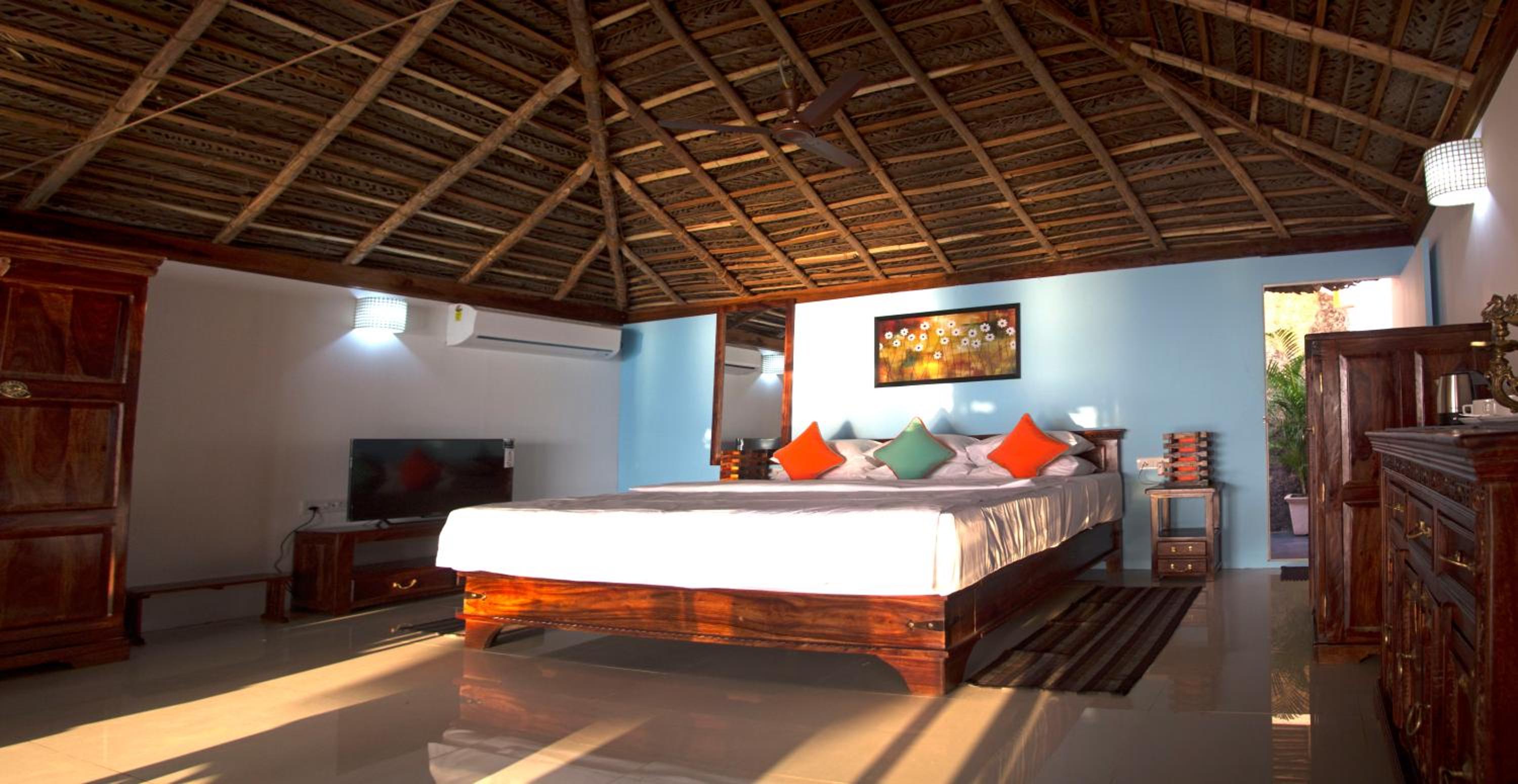 Deluxe Double Room with Balcony and Sea View photo 1