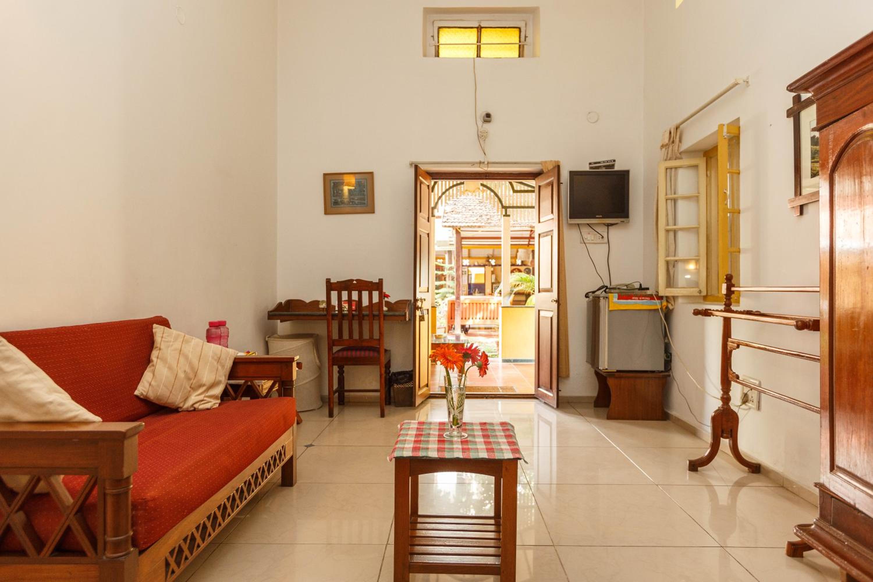Deluxe Room - Photo 15