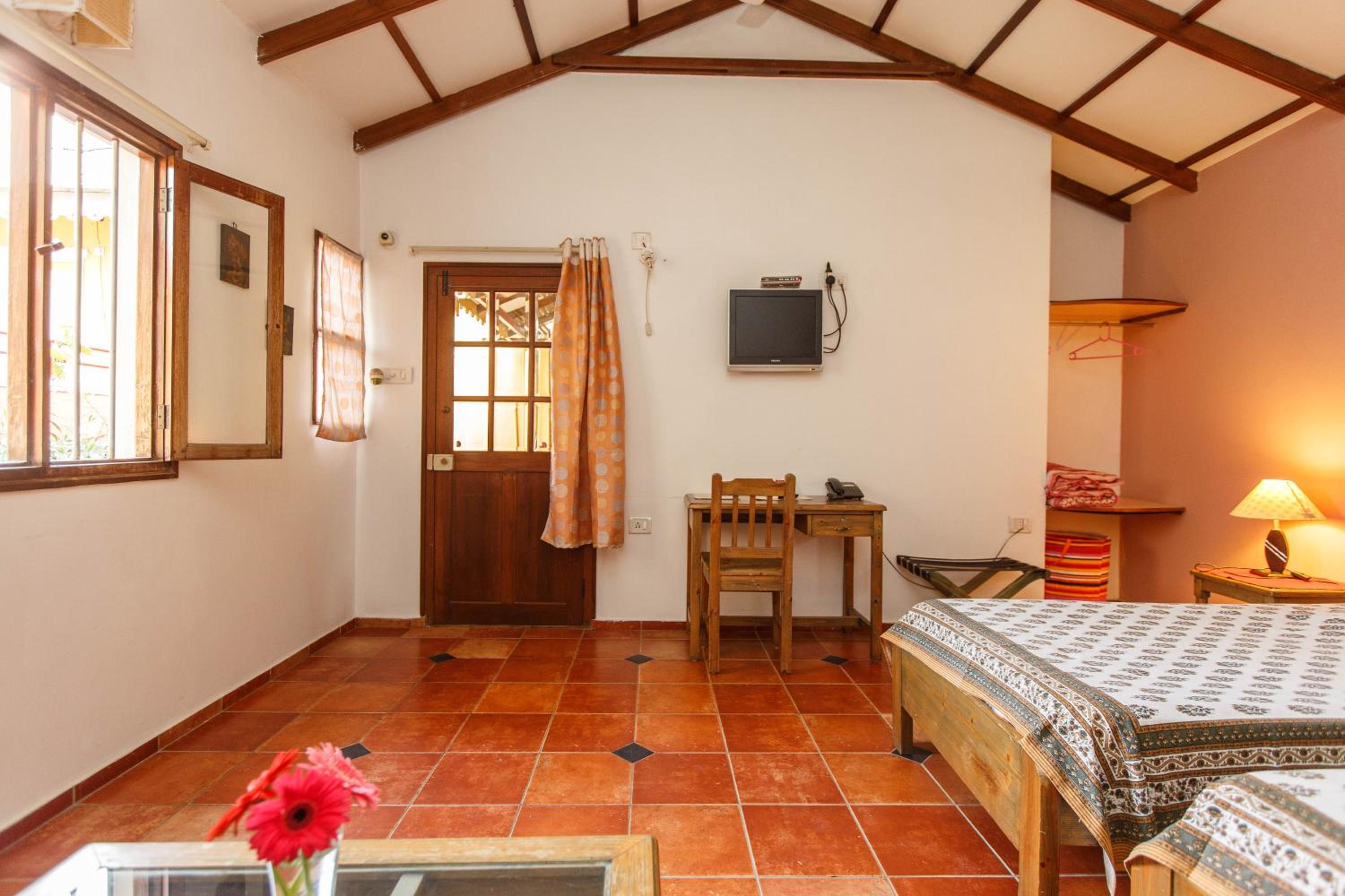 Deluxe Room - Photo 10