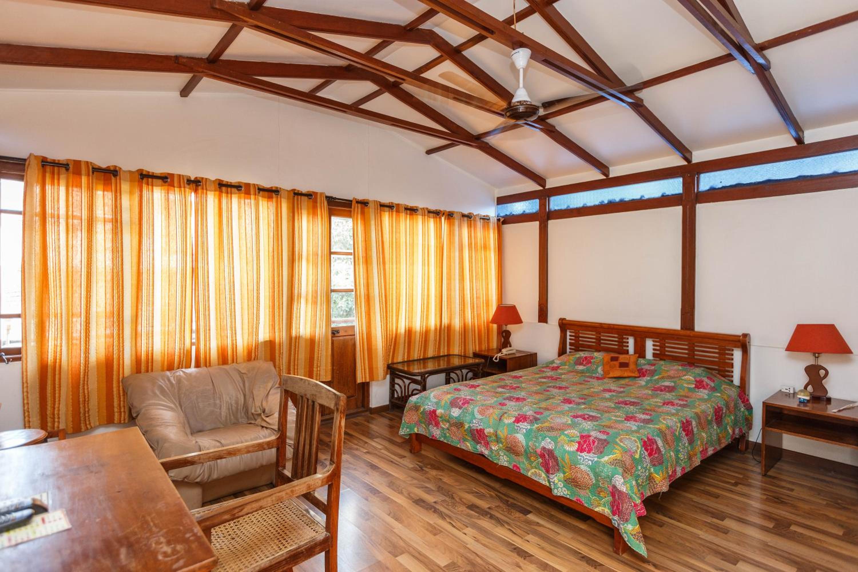 Deluxe Room - Photo 21