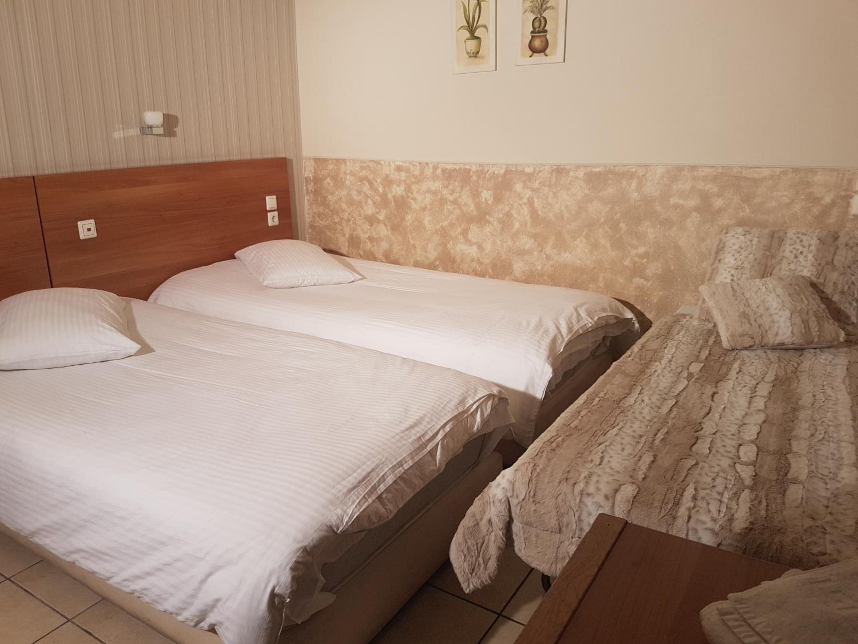 Triple Room photo 2