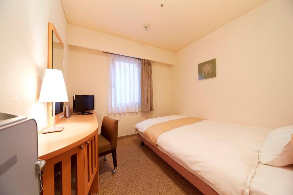 Single Room - Smoking photo 1