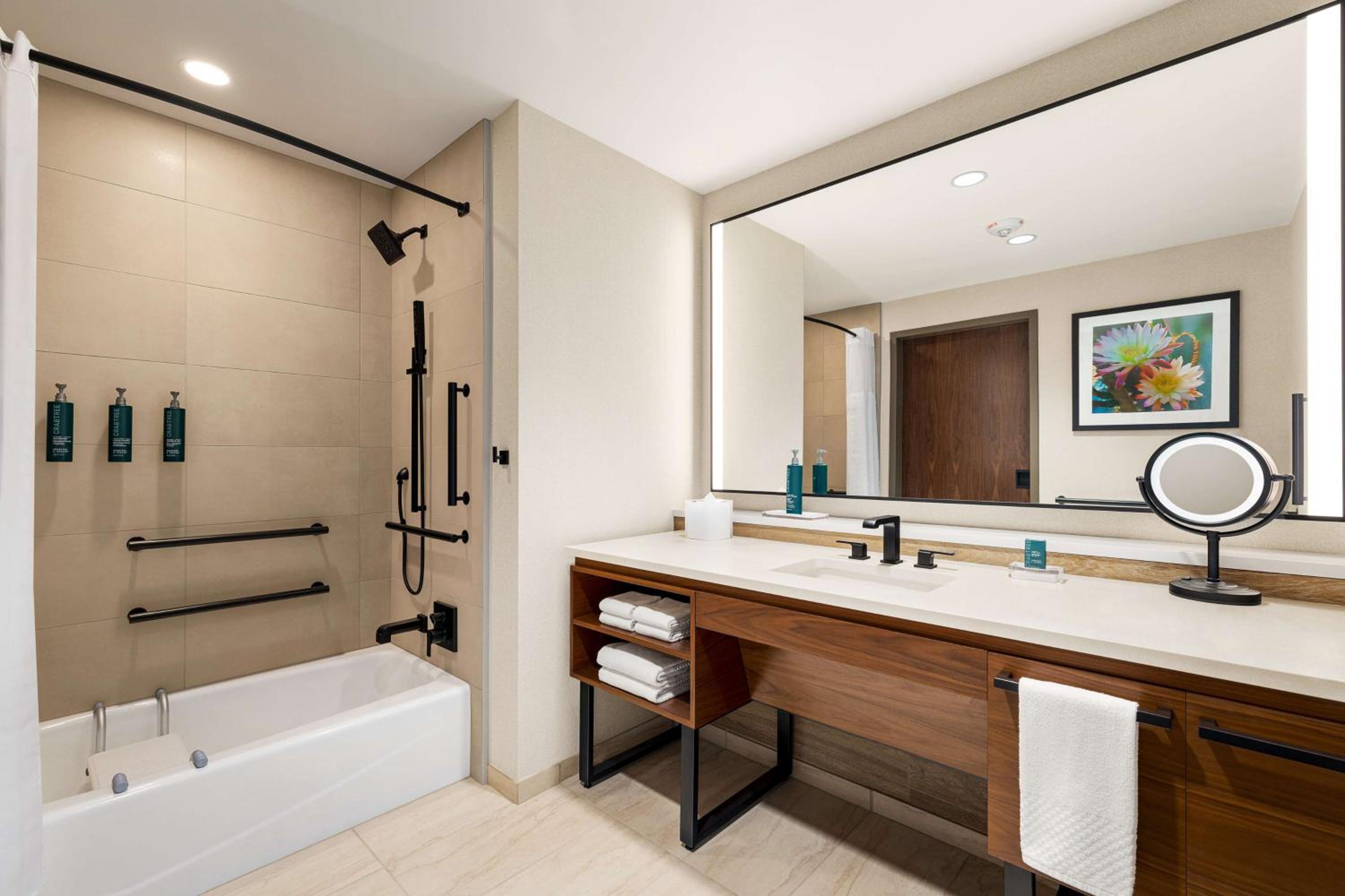 Queen Room with Two Queen Beds - Mobility and Hearing Access