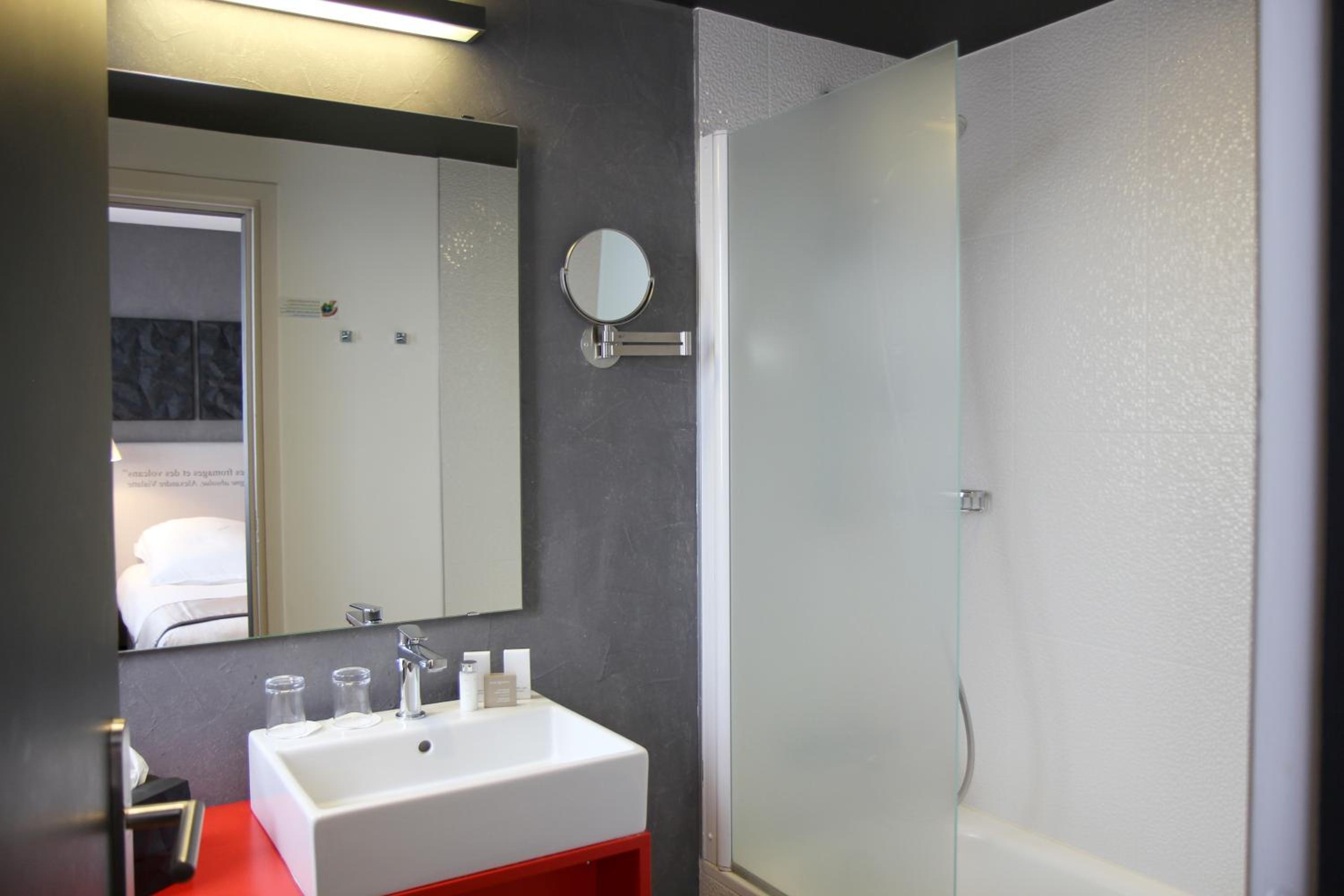 Superior Triple Room with View - Photo 3