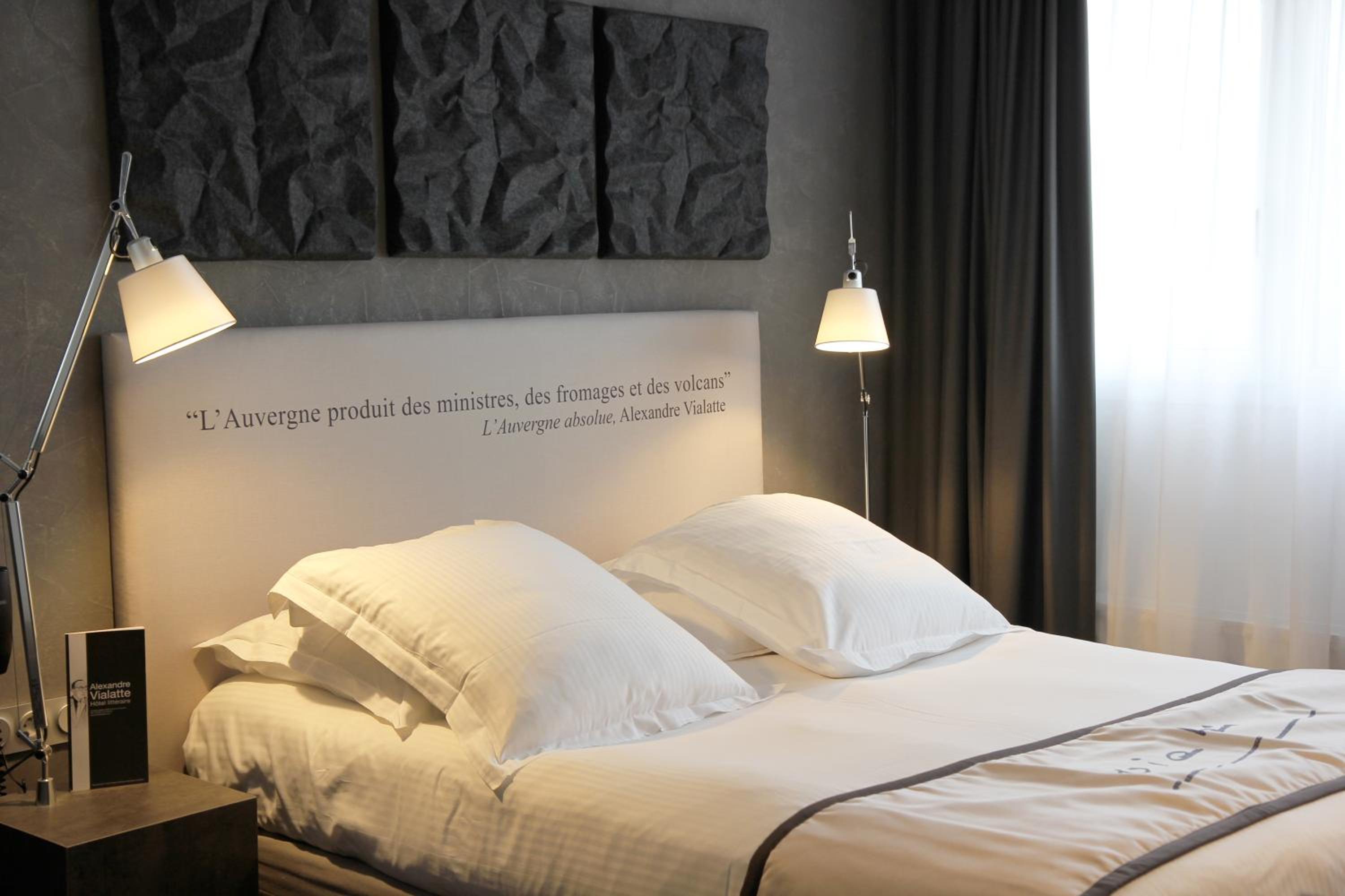 Comfort Queen Room - Non-Smoking  - Photo 6