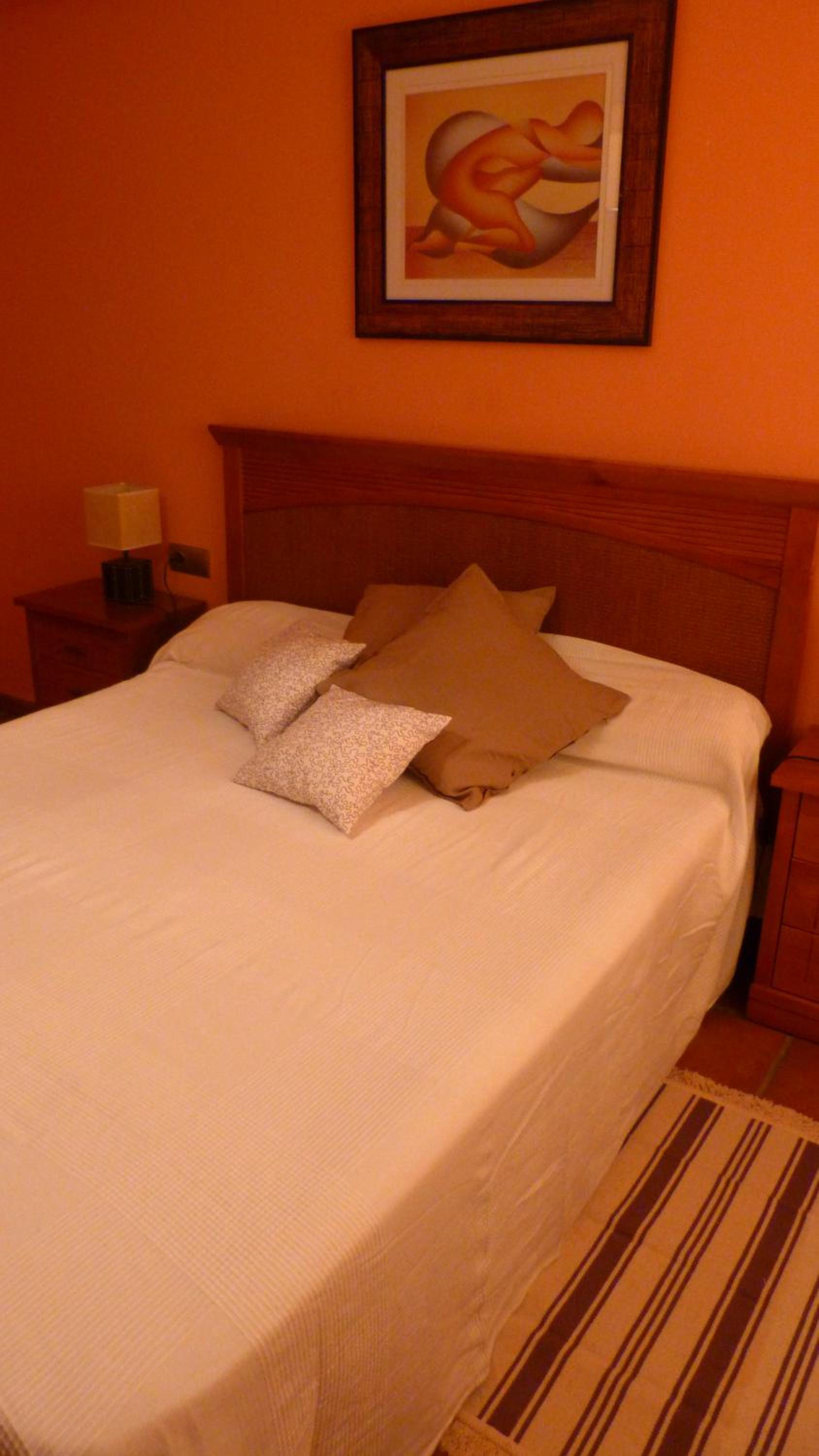 Two-Bedroom House - Photo 12