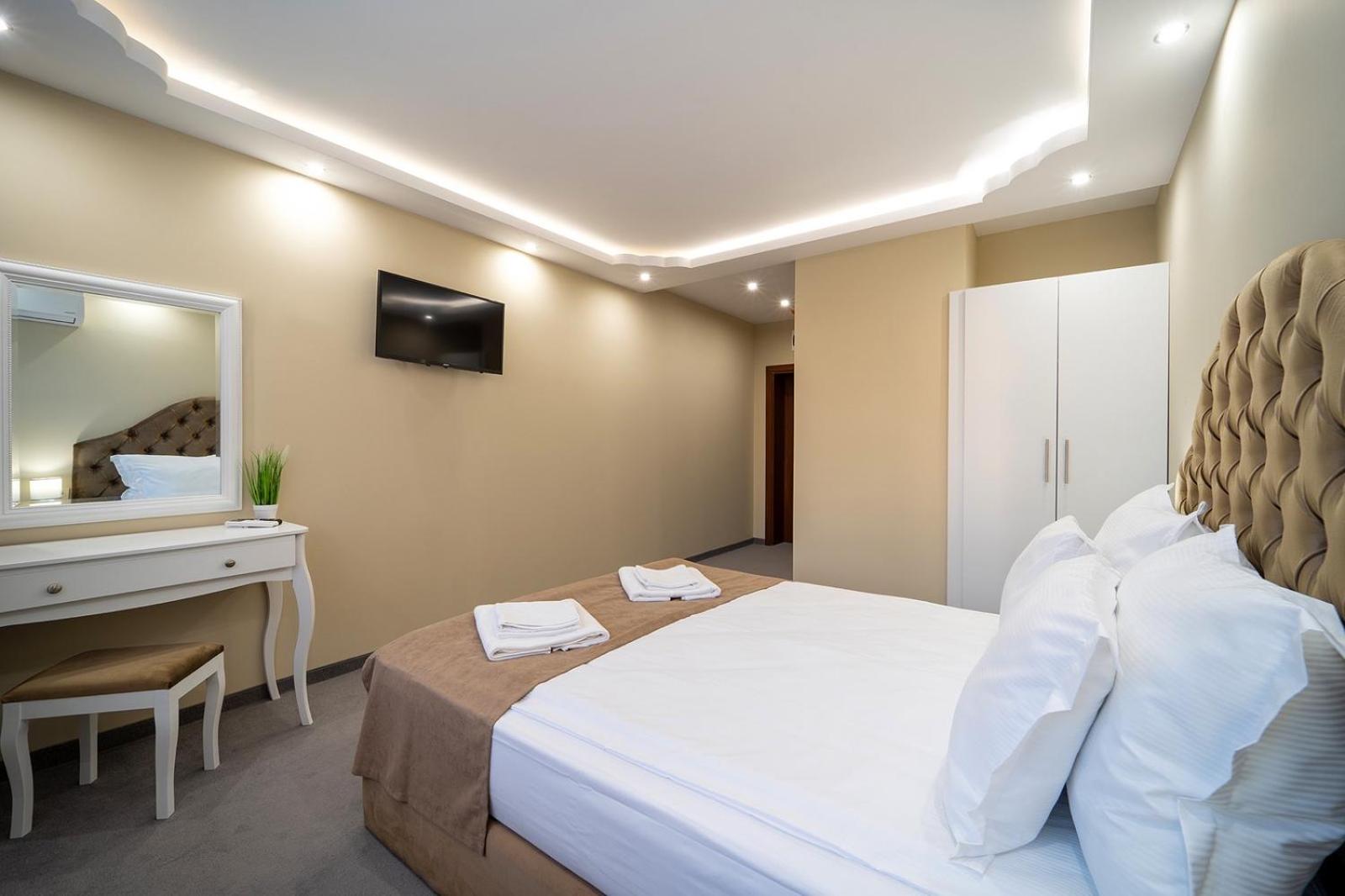 Large Double Room