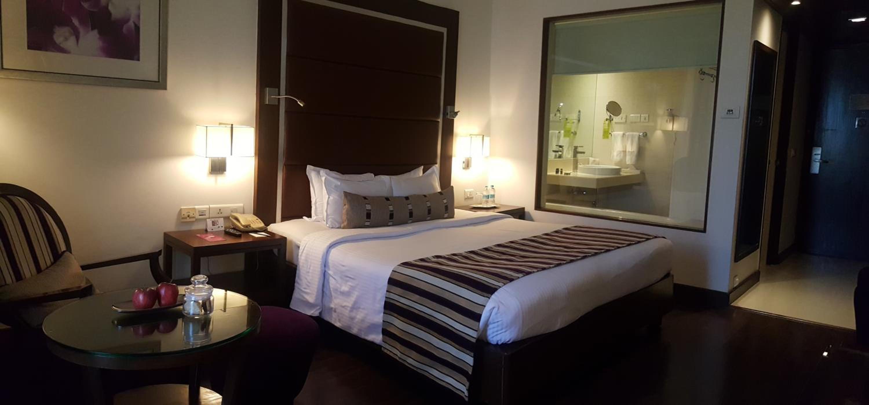 Club Room - Photo 11