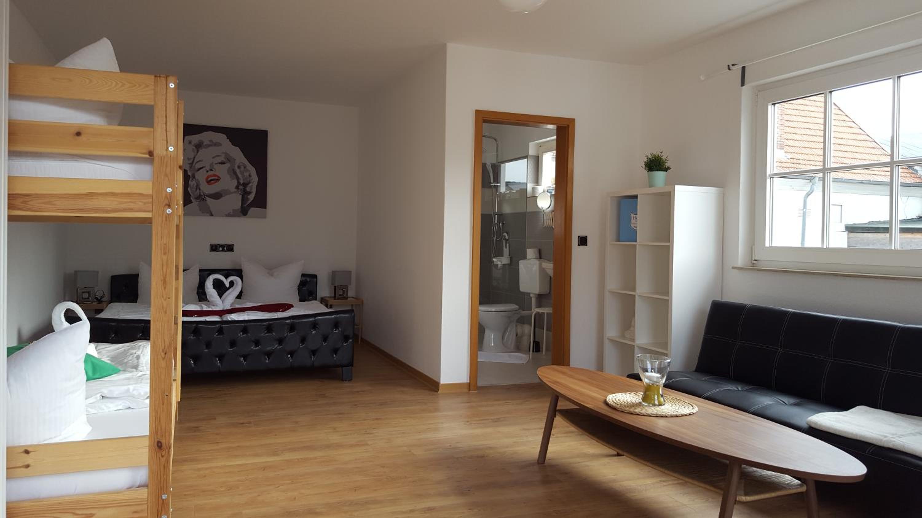 Quadruple Room - Photo 5