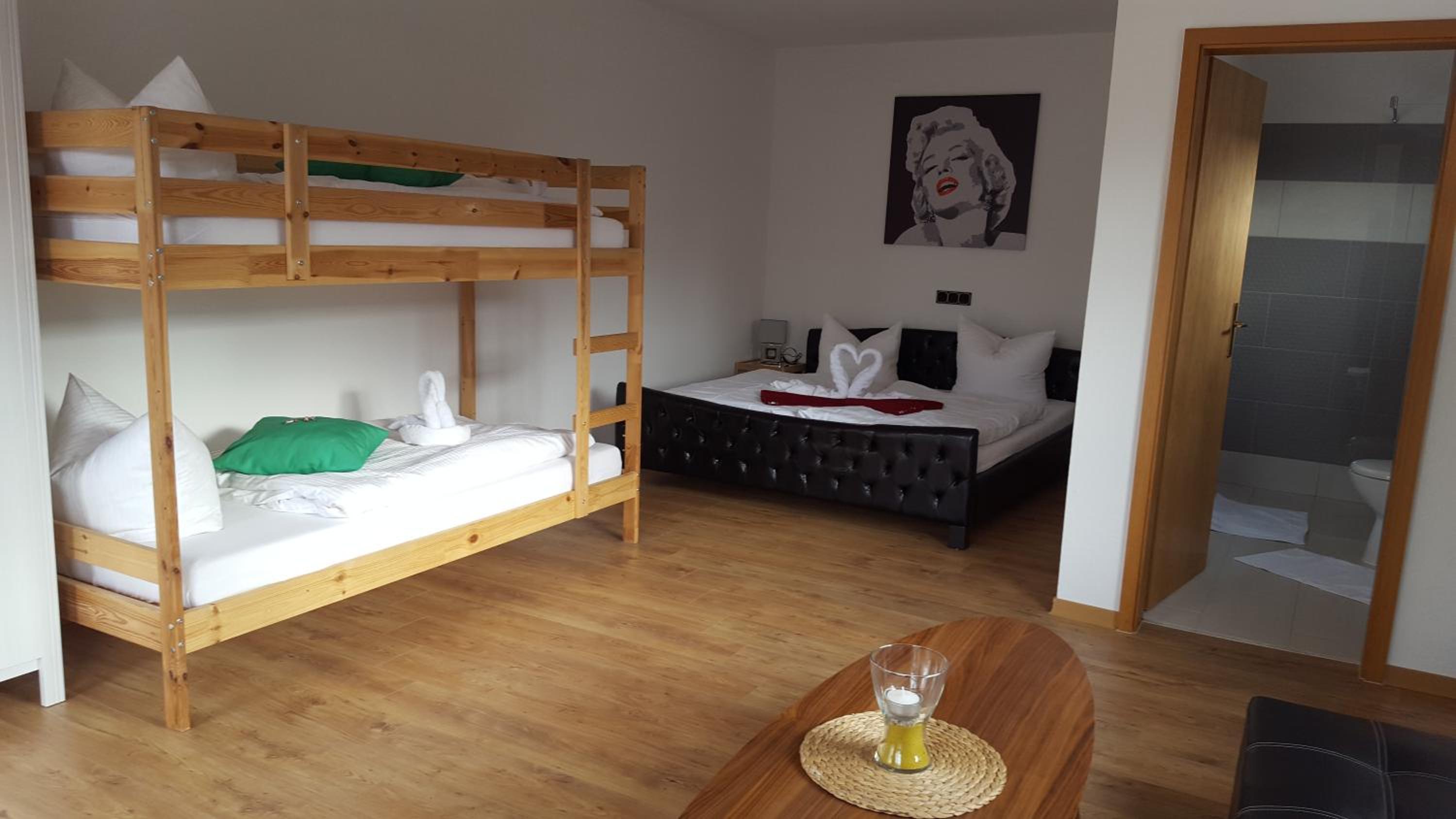 Quadruple Room - Photo 1