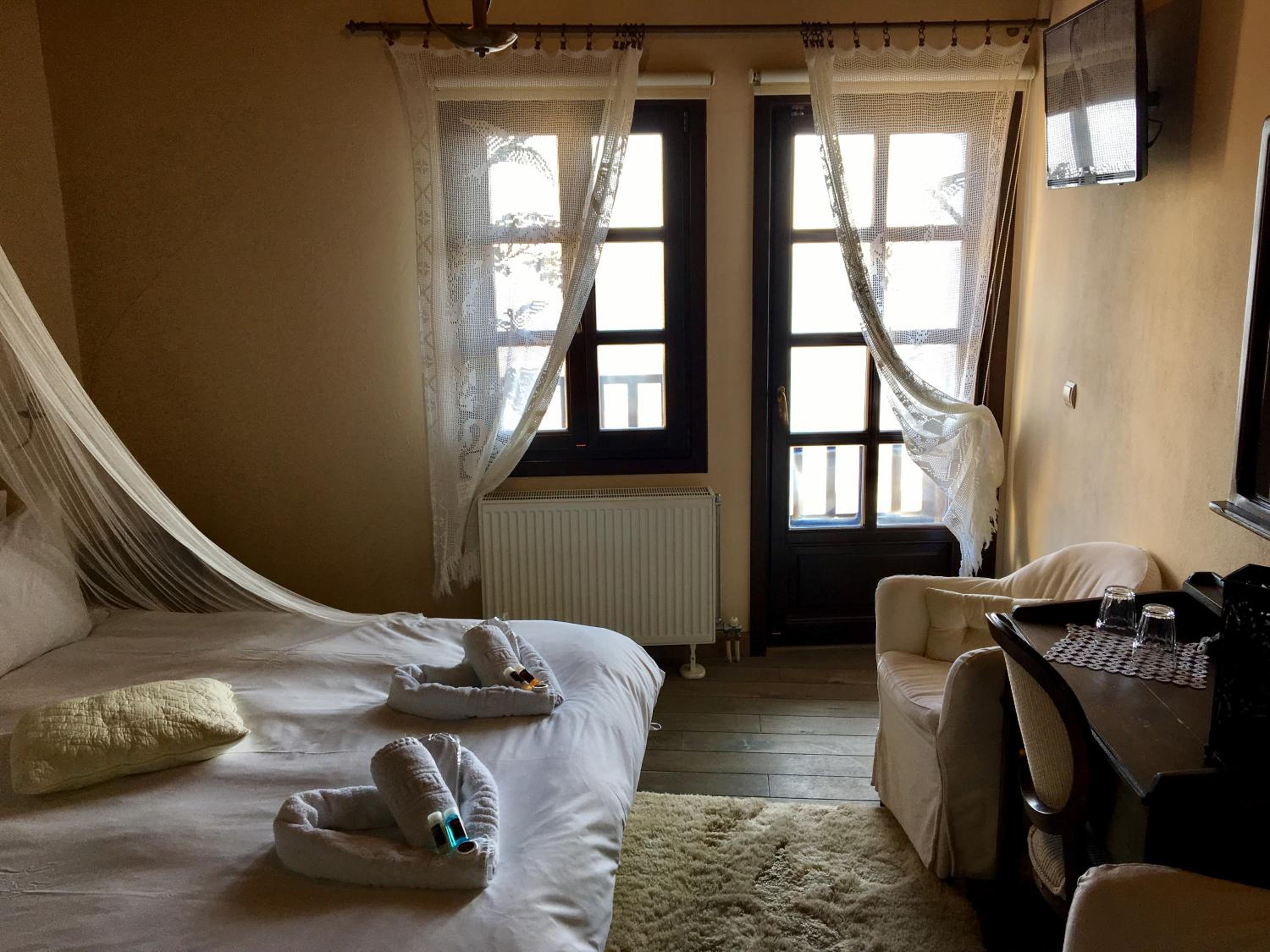 Double or Twin Room with Village View - Photo 6