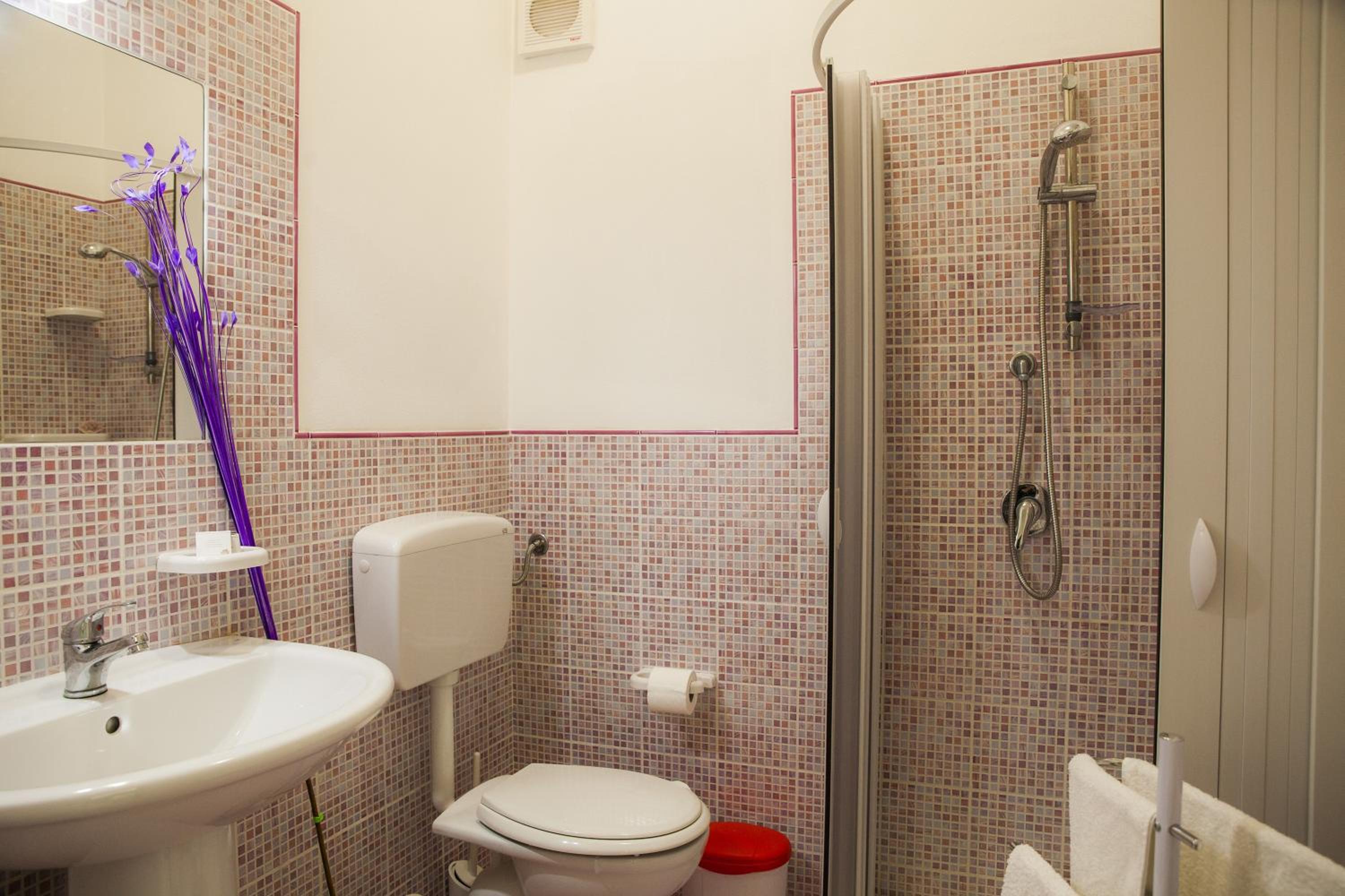 King Room - Photo 9