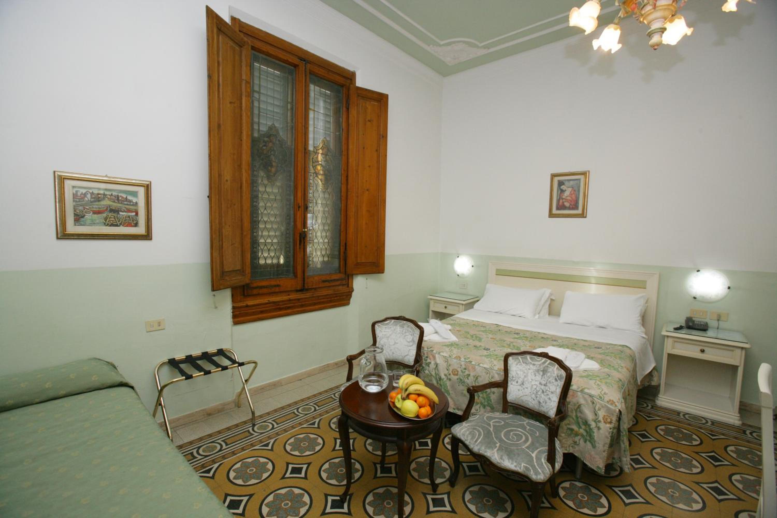 Triple Room