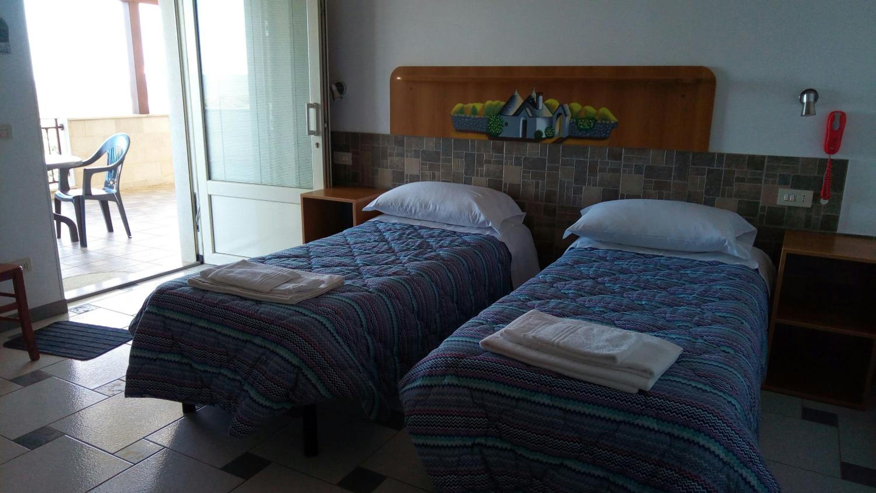Double or Twin Room - Photo 11