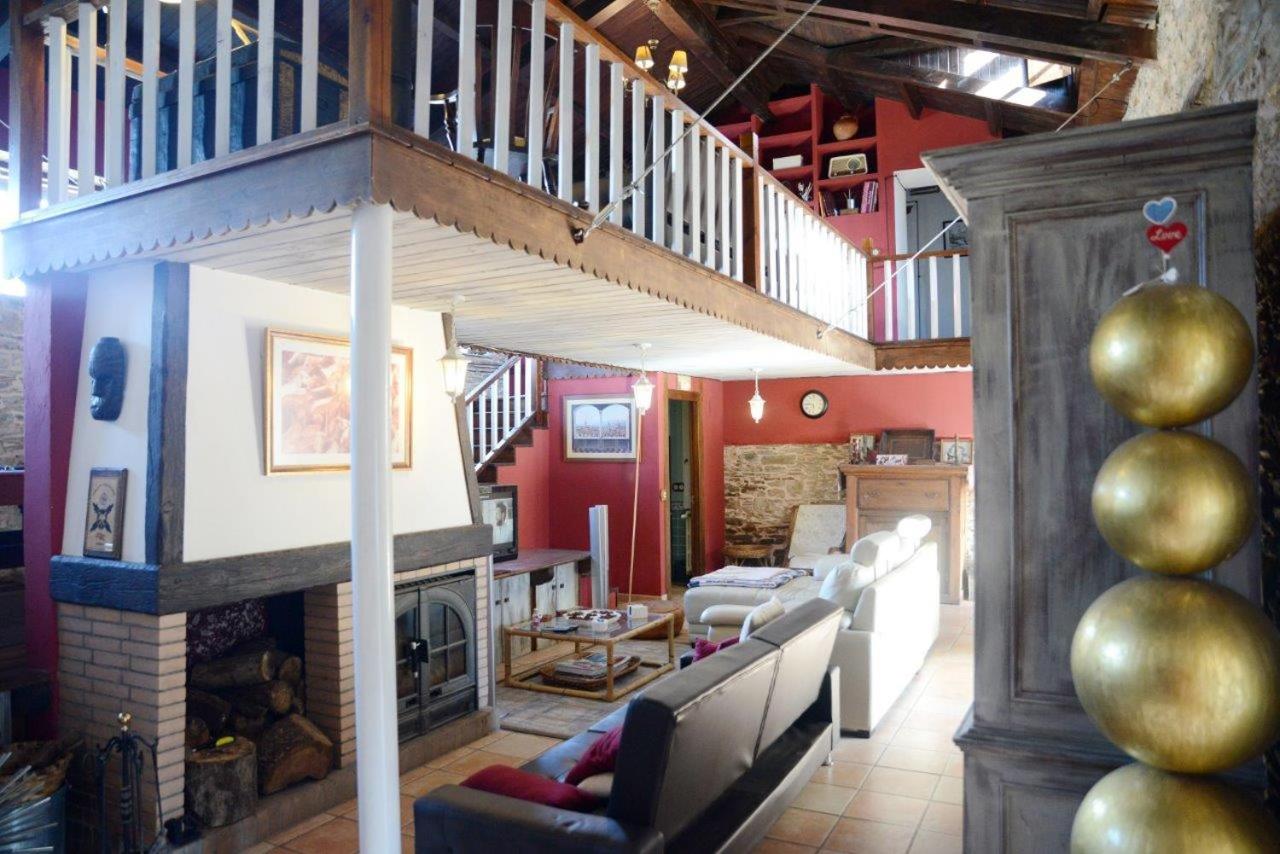 Four-Bedroom House - Photo 10