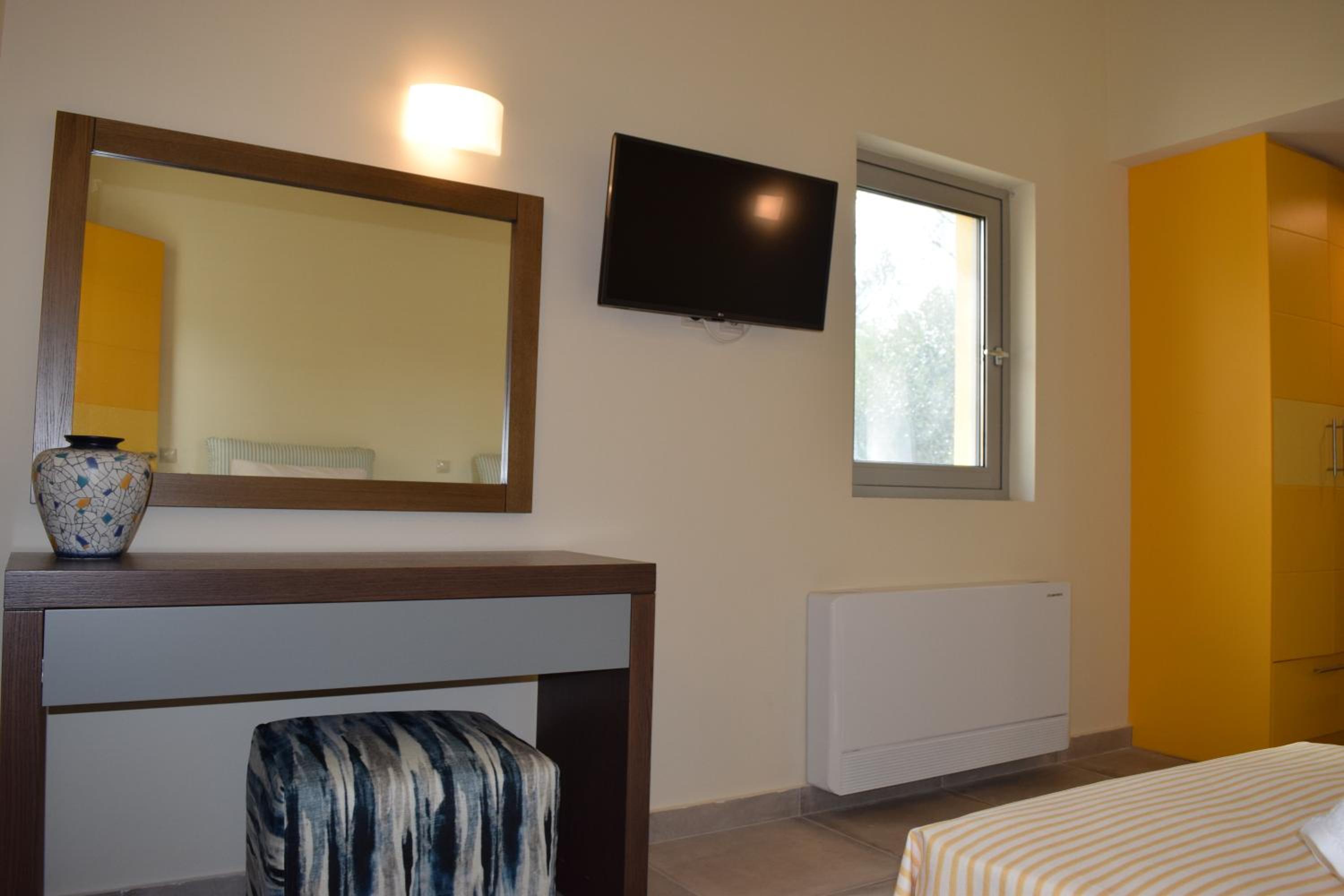 Helios Luxury Villa photo 1