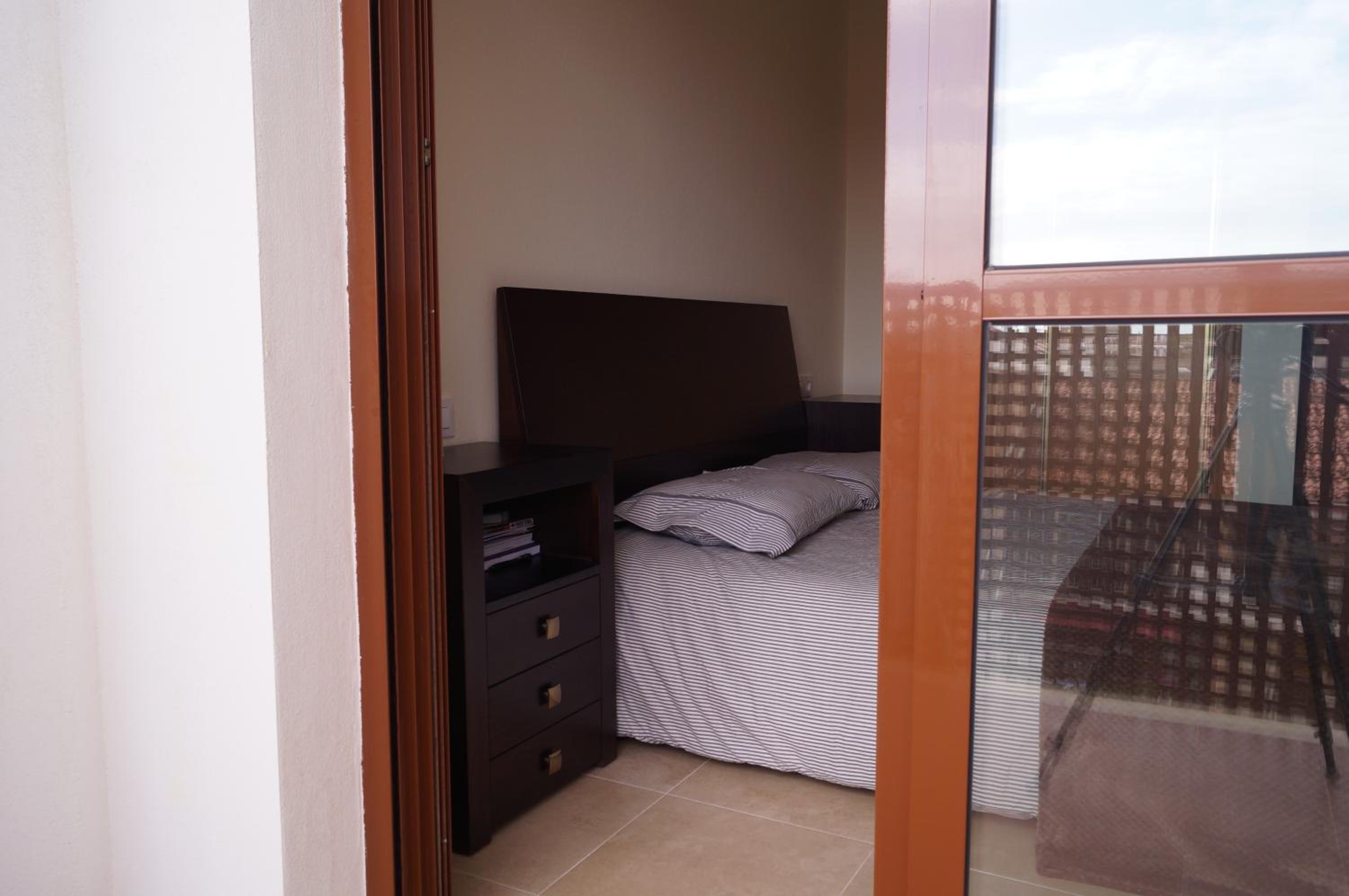 Apartamento con Balcón