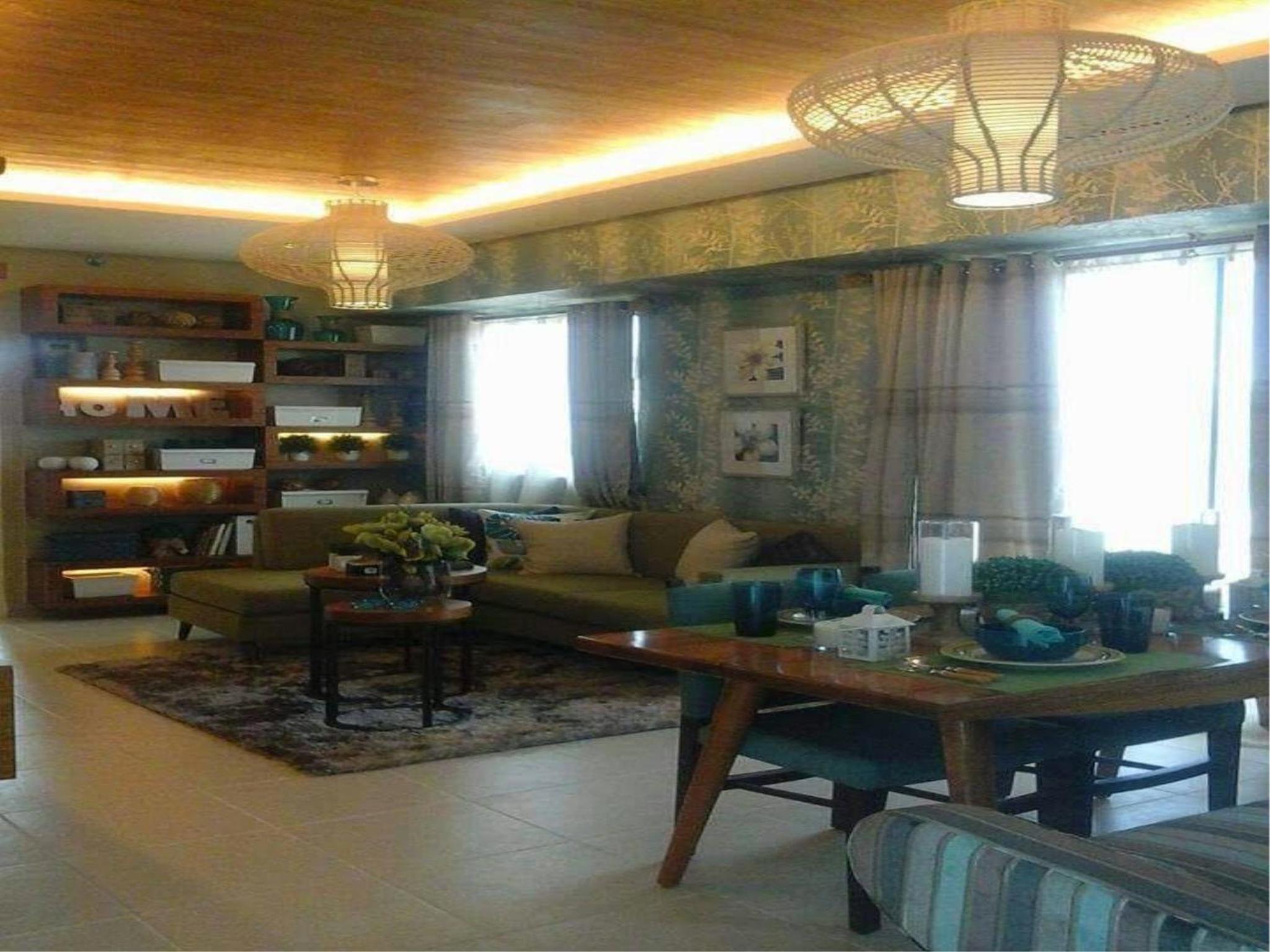 Apartment with Balcony - Photo 4