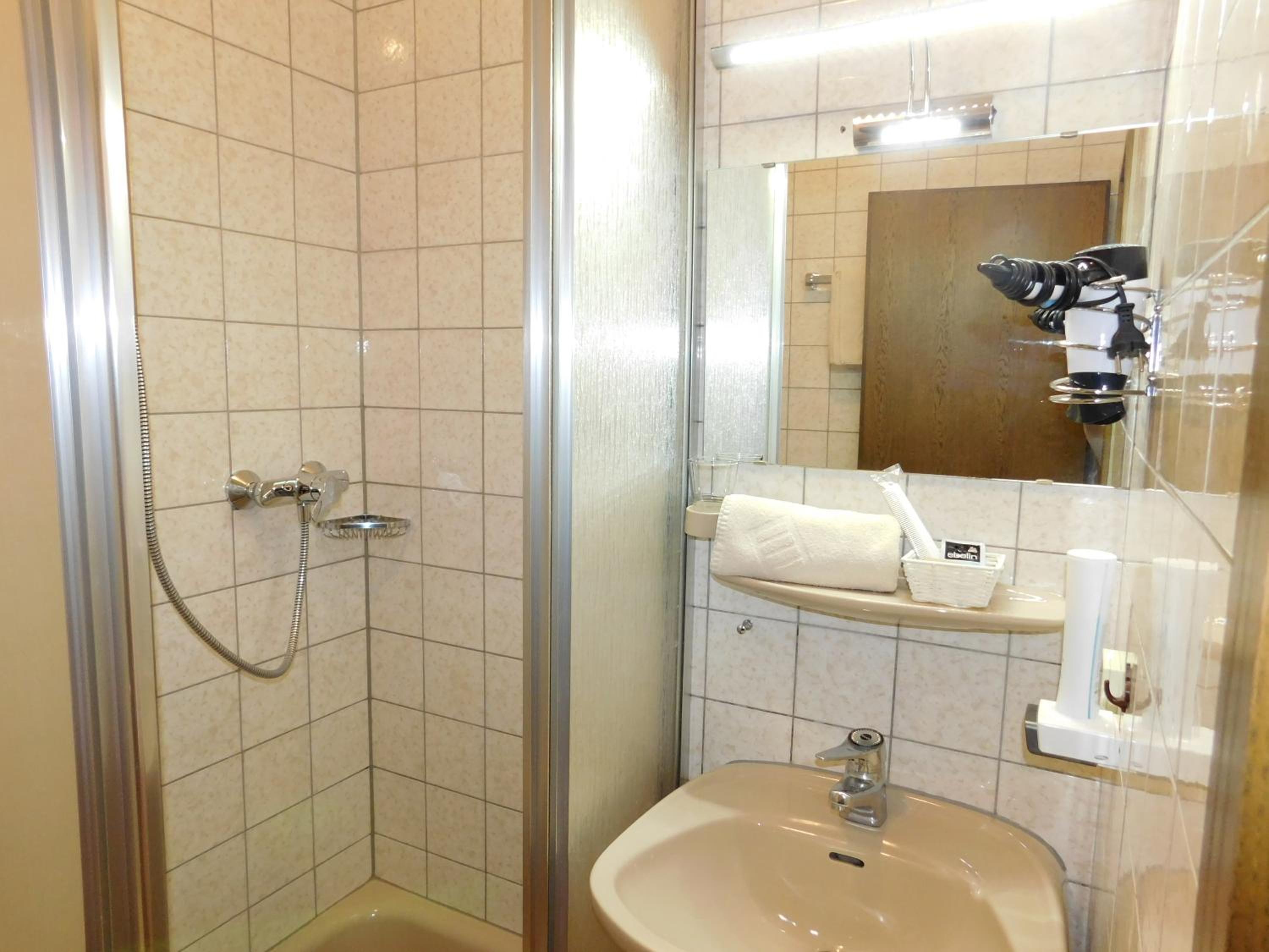 Single Room with Balcony photo 2