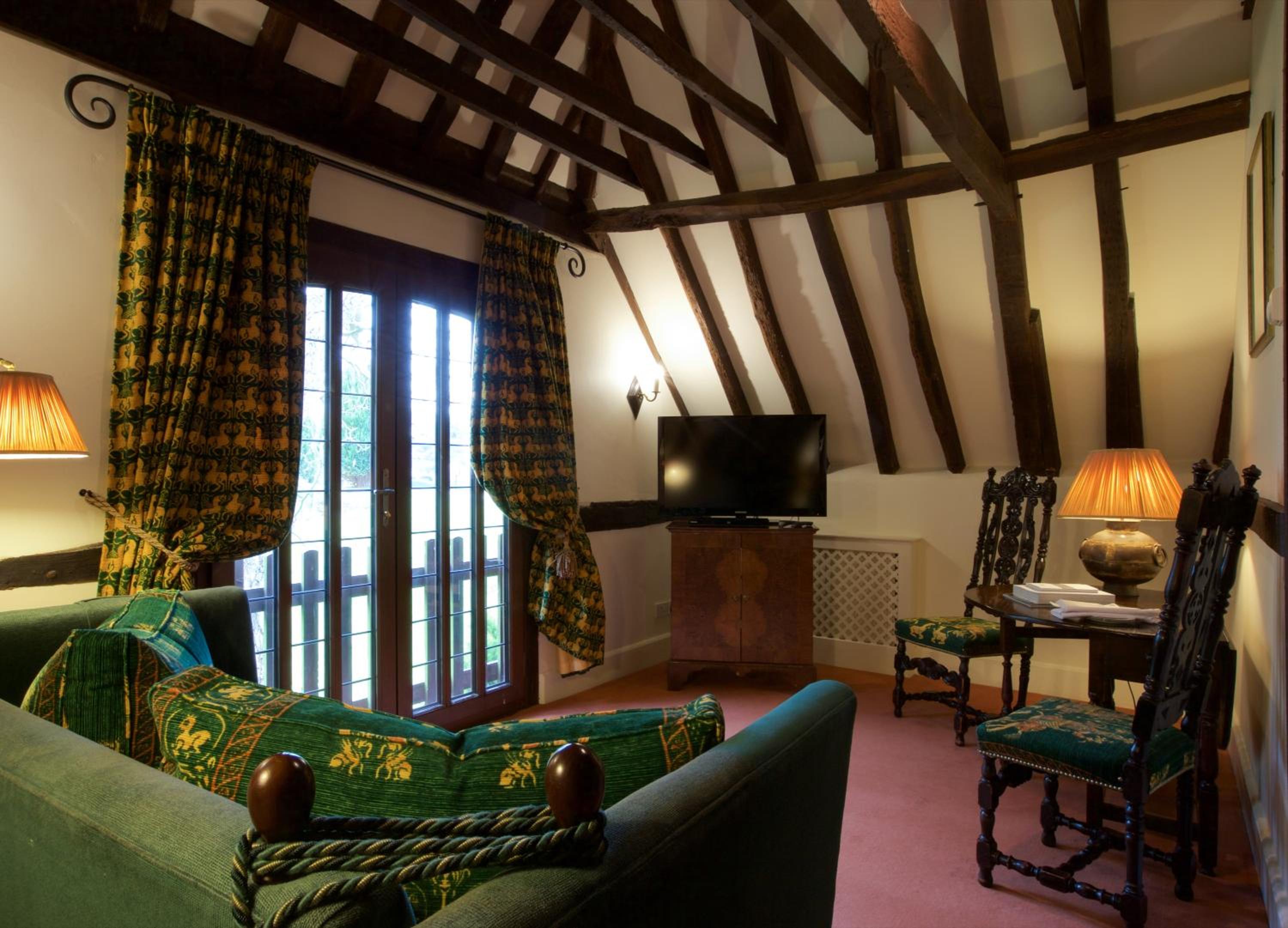 Deluxe Suite photo 2