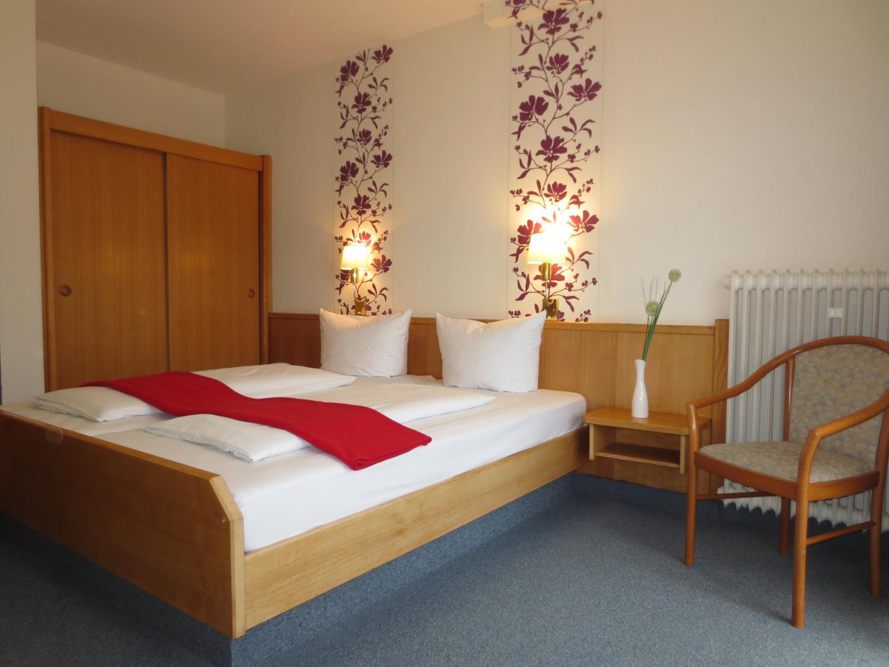 Suite - Photo 1