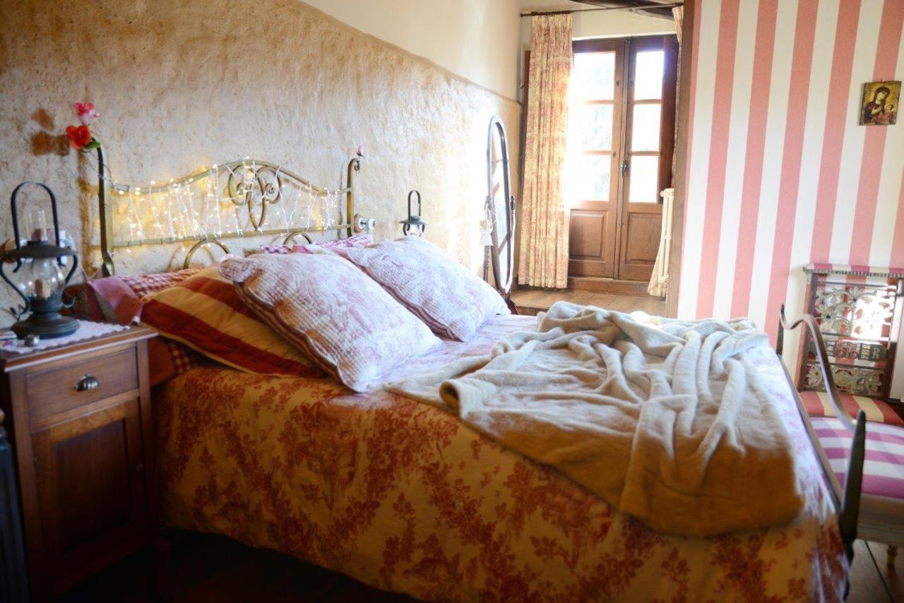 Four-Bedroom House - Photo 40