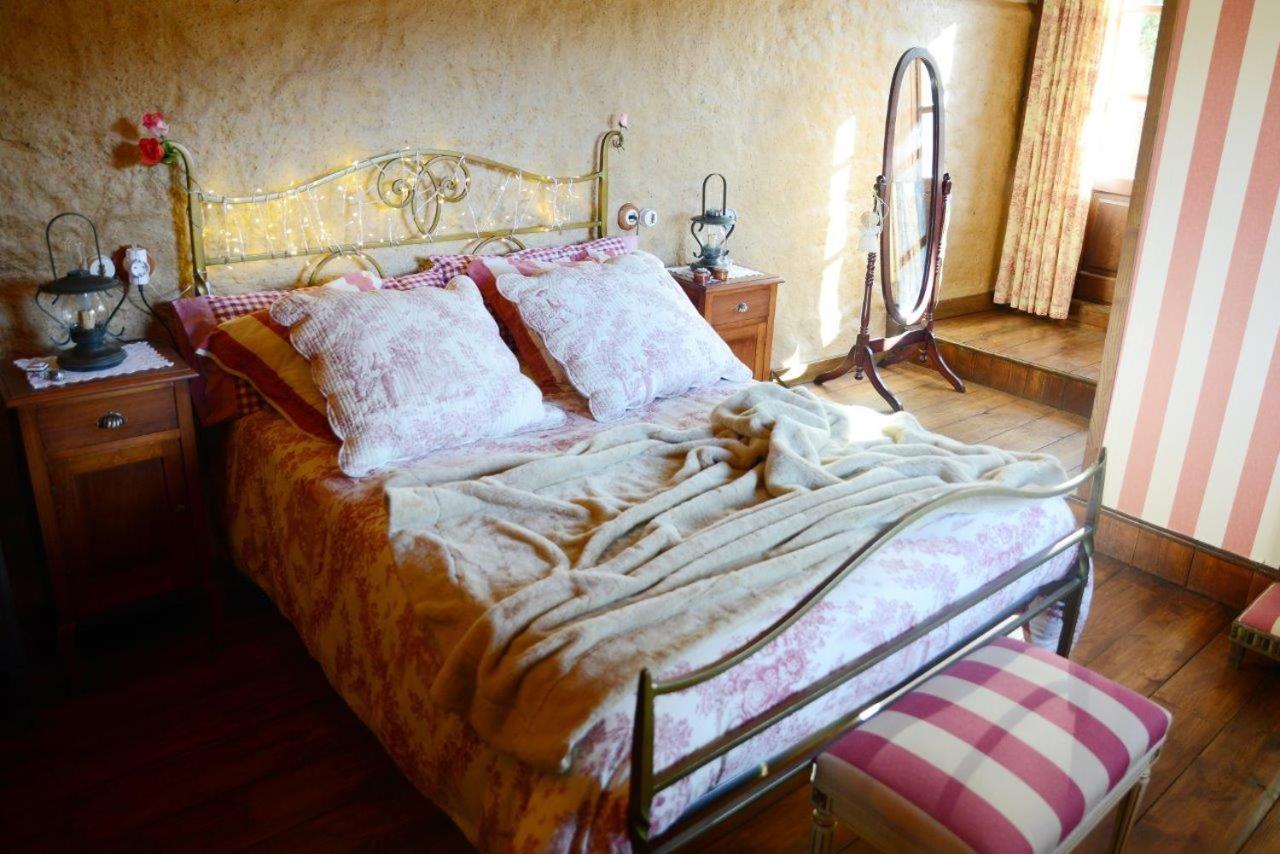 Four-Bedroom House - Photo 4