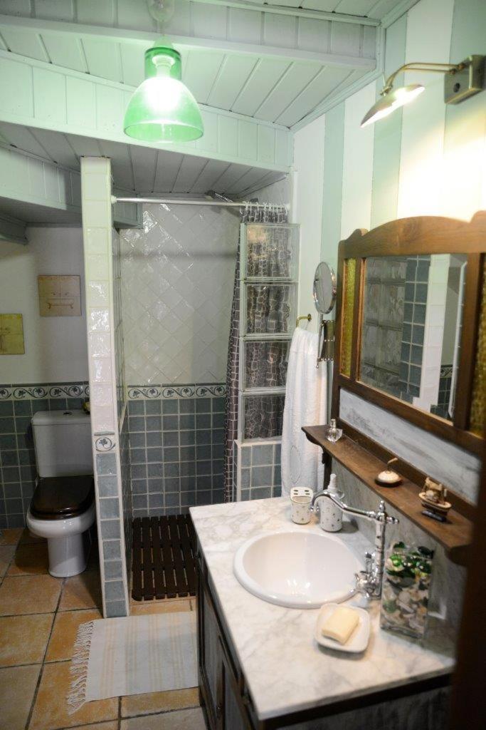 Four-Bedroom House - Photo 33