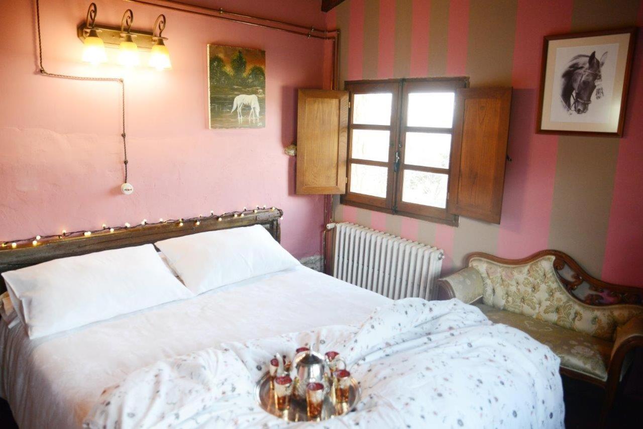 Four-Bedroom House - Photo 28