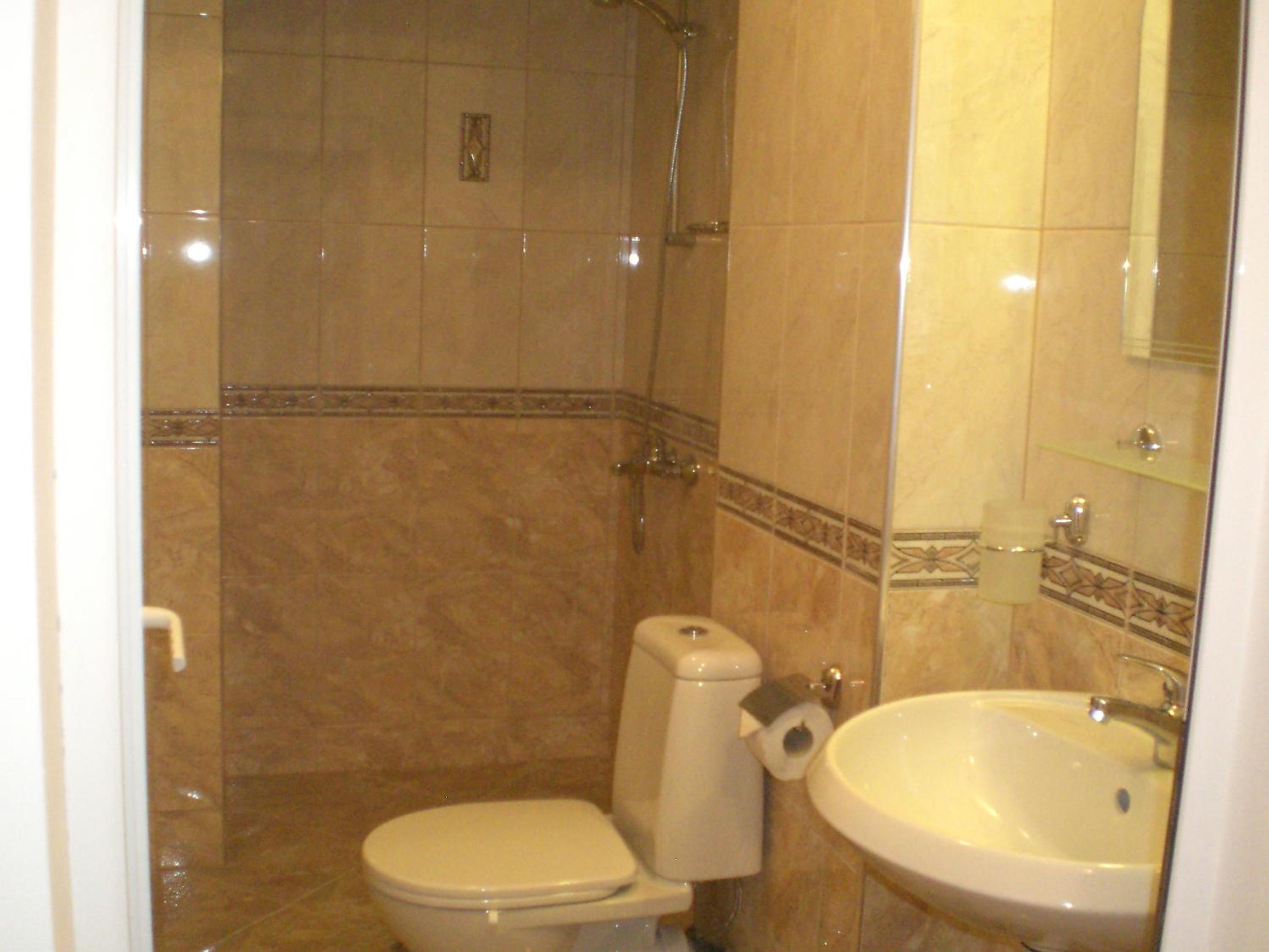 One-Bedroom Apartment with Sea View - Photo 7