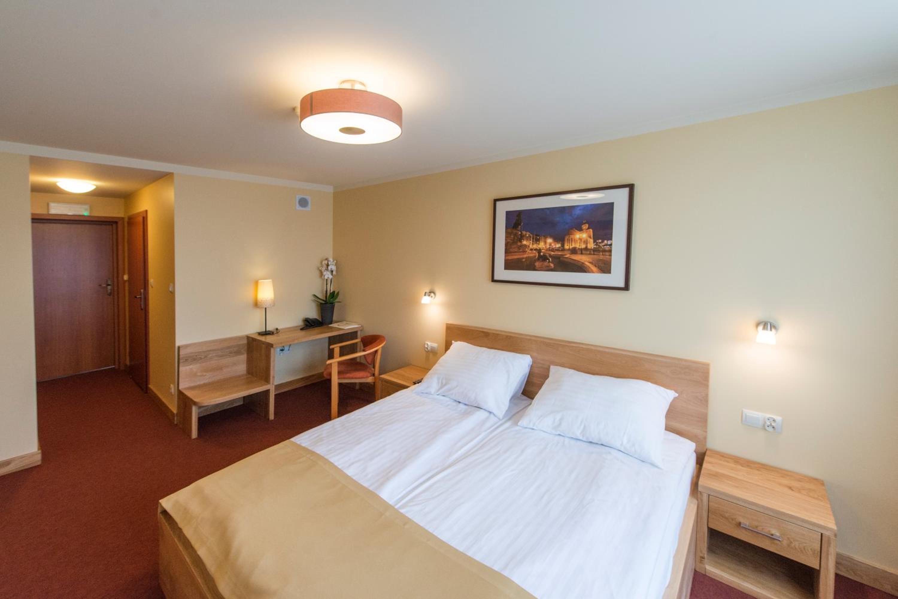 Double Room with Double Bed (1 - 2 Adults) - Photo 1
