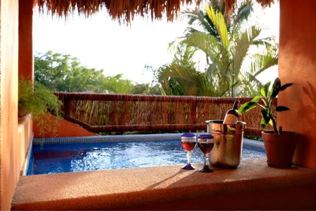 Suite with Private Pool - Photo 5