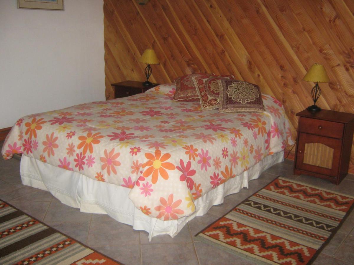 Double or Twin Room photo 3