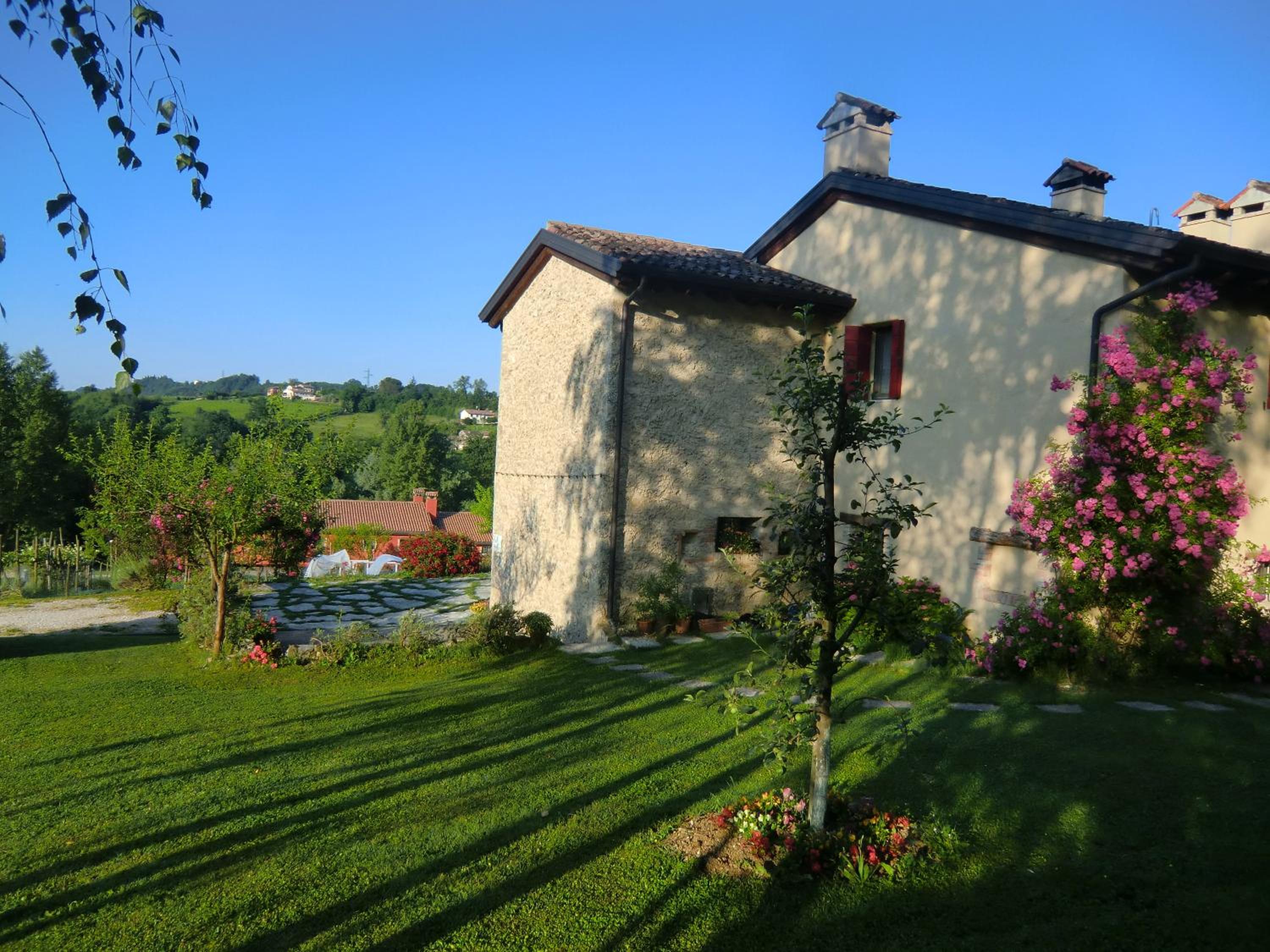Double or Twin Room with Garden View photo 2